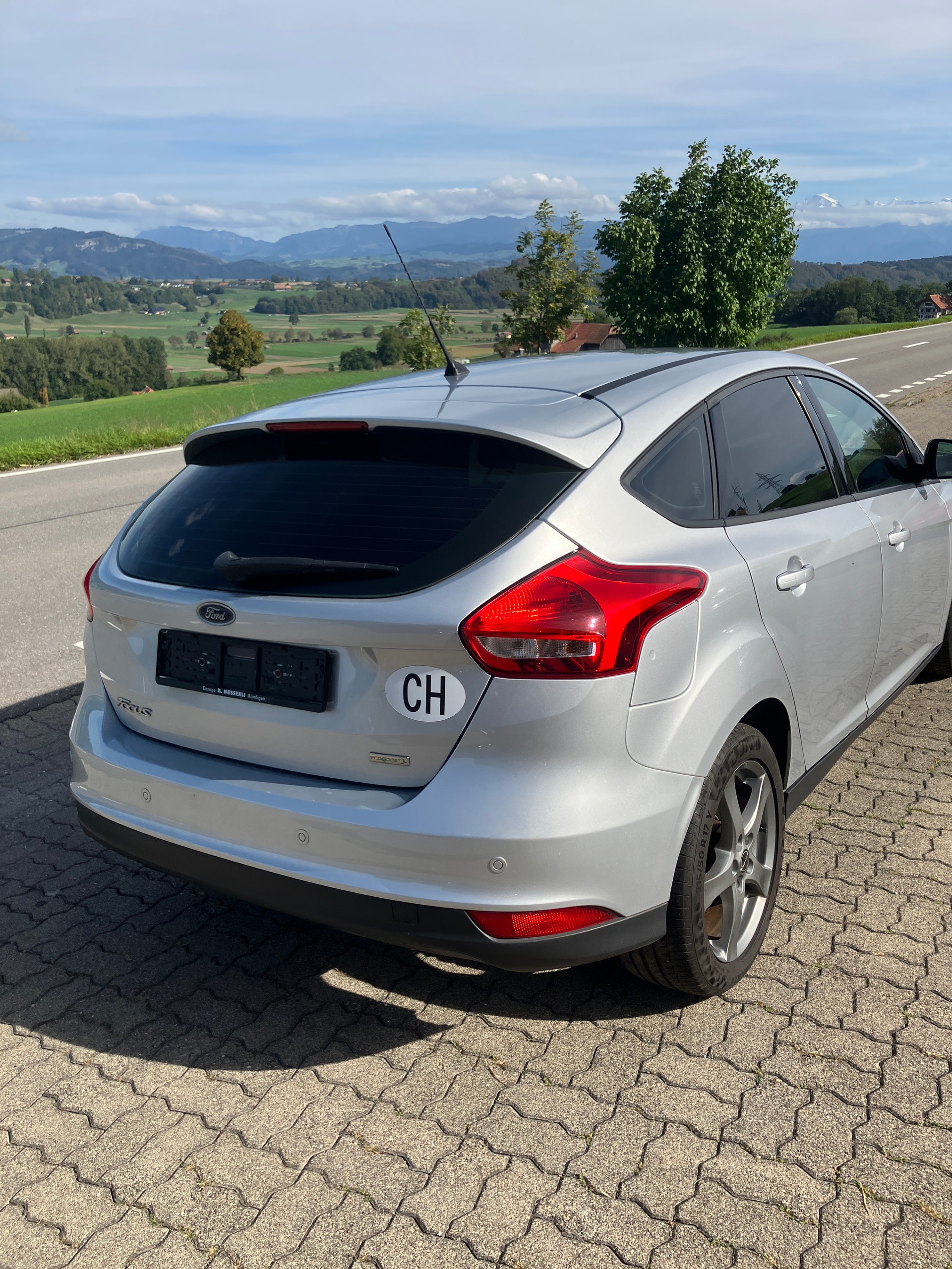 FORD Focus 1.0 SCTi Titanium-image-4