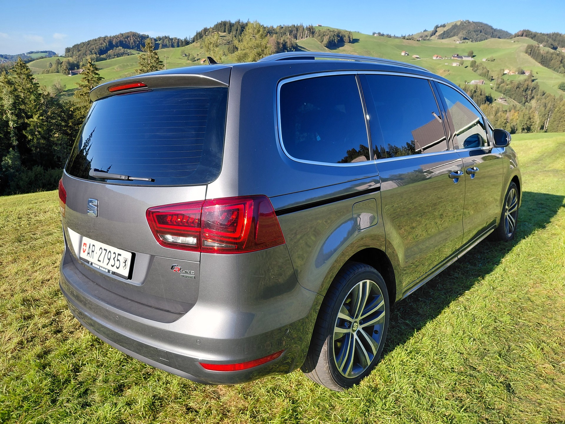 SEAT 2.0 TDI 184 FR Li. 4x4 DSG S/S-image-2