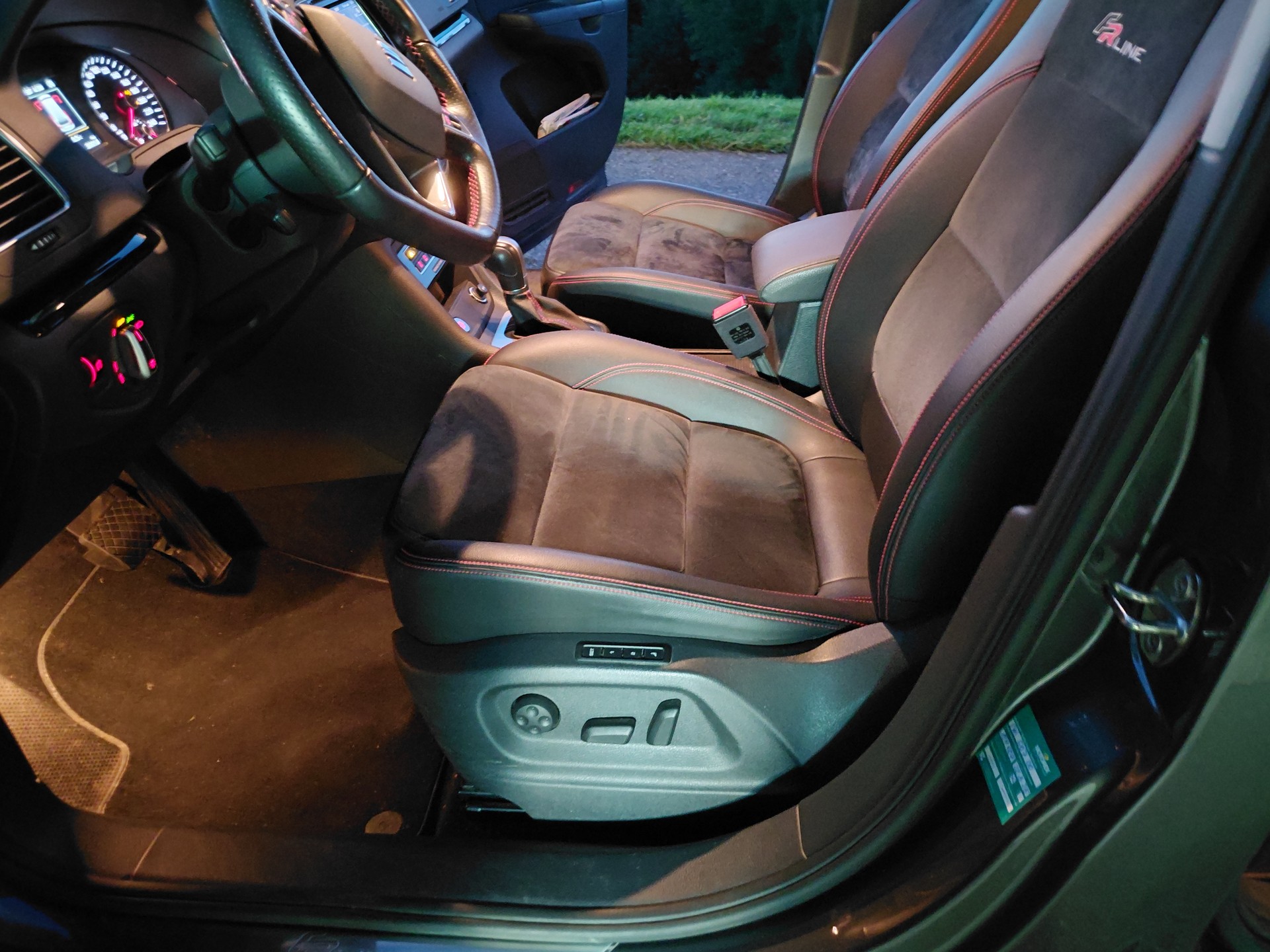SEAT 2.0 TDI 184 FR Li. 4x4 DSG S/S-image-9