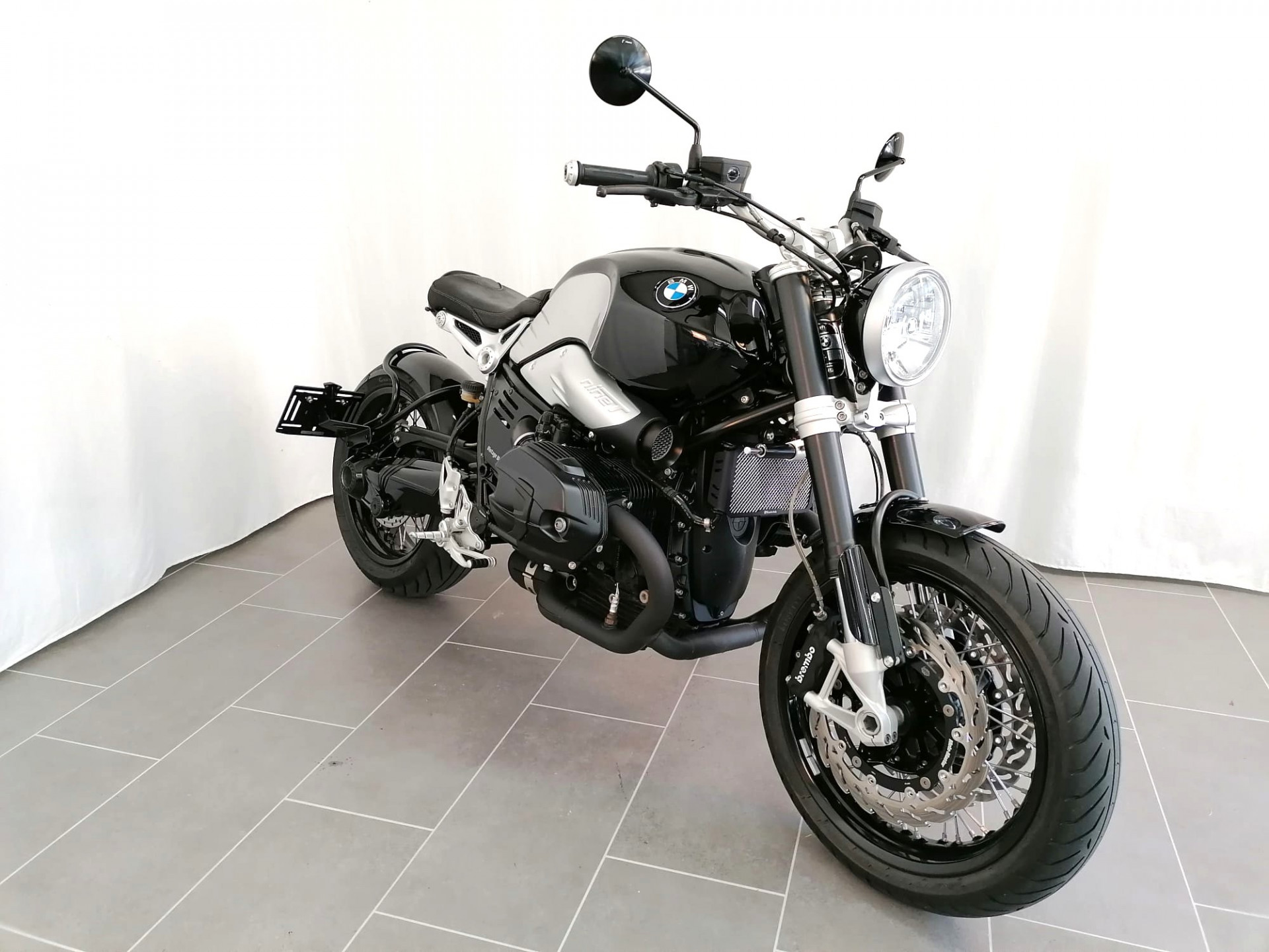 BMW R nineT-showroom-element-1
