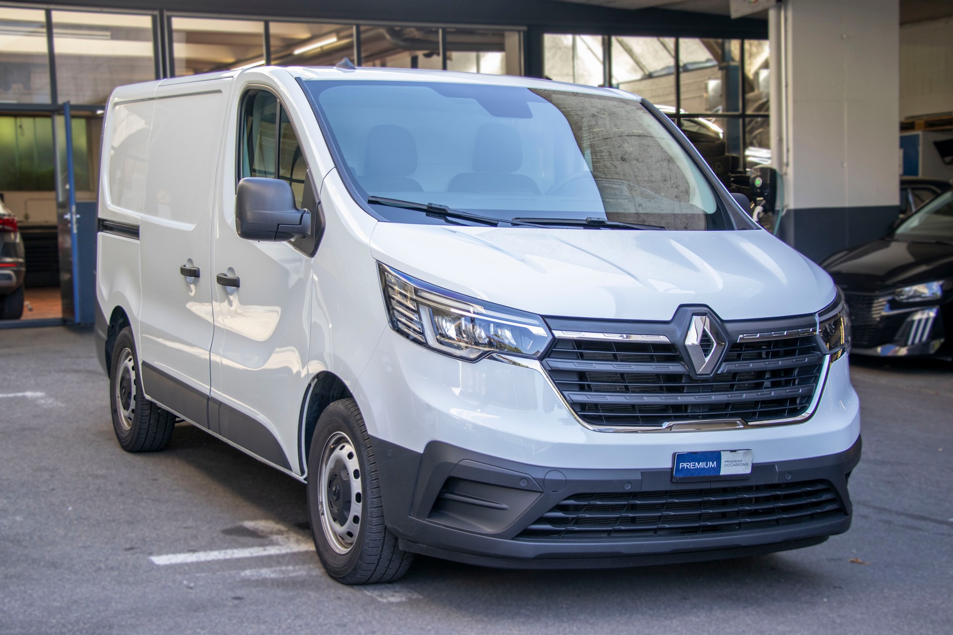 RENAULT Trafic 2.0 Blue dCi110 Start L1H1-image-3