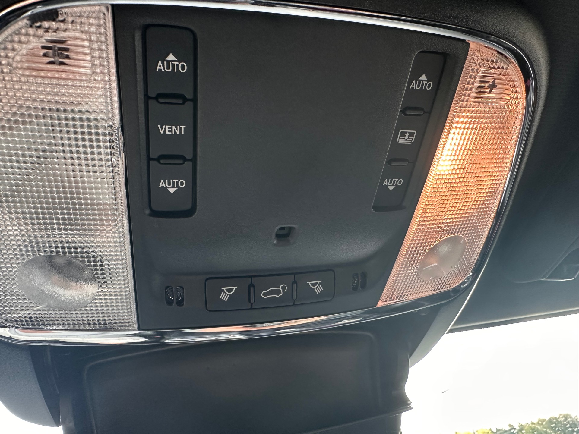 JEEP 3.0 CRD 250 Overland-image-4