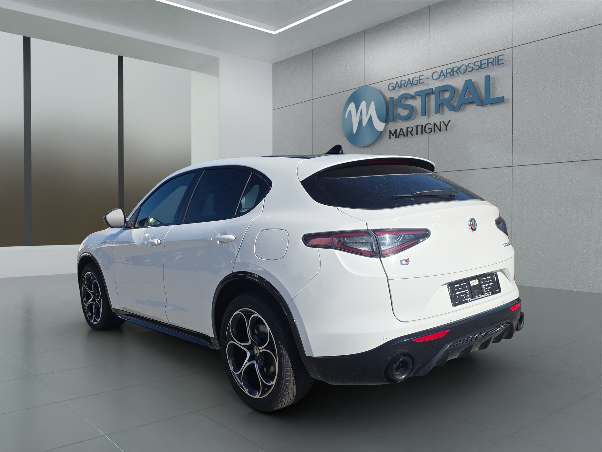 ALFA ROMEO Stelvio 2.0 Q4 280 Veloce-image-2