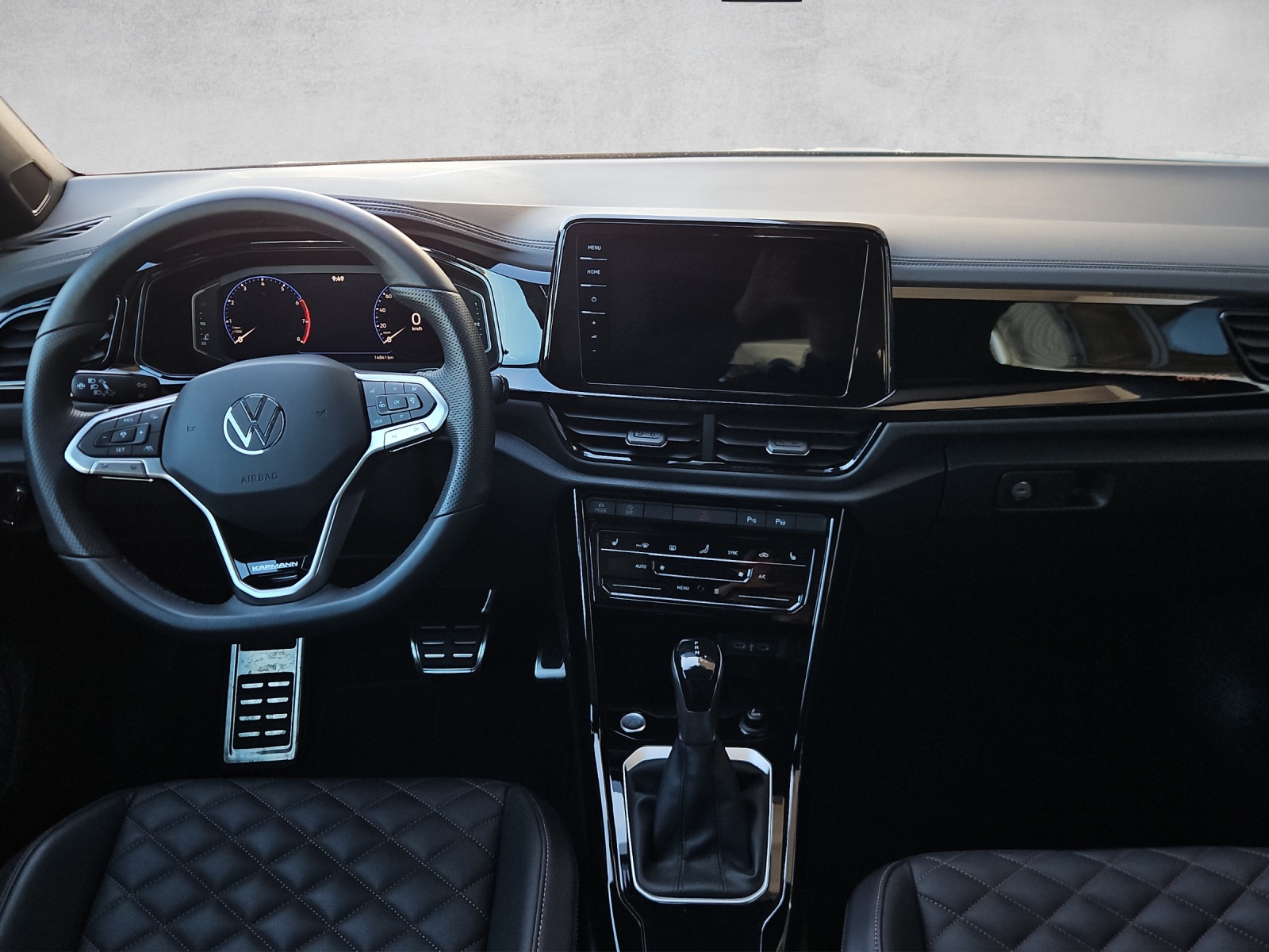 VW T-Roc Cabriolet 1.5 TSI R-Line DSG Karmann Edition Plus*5J Garantie*8- Fach Räder*Vollausstattung*-image-11