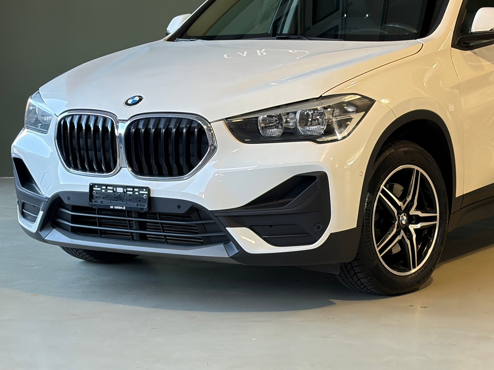 BMW X1 xDrive 18d Steptronic *CH-Fahrzeug*-image-3