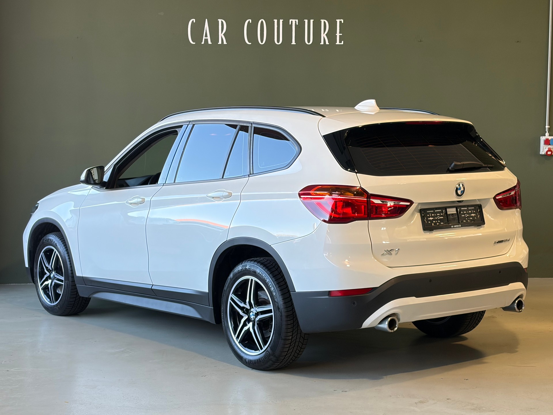 BMW X1 xDrive 18d Steptronic *CH-Fahrzeug*-image-5