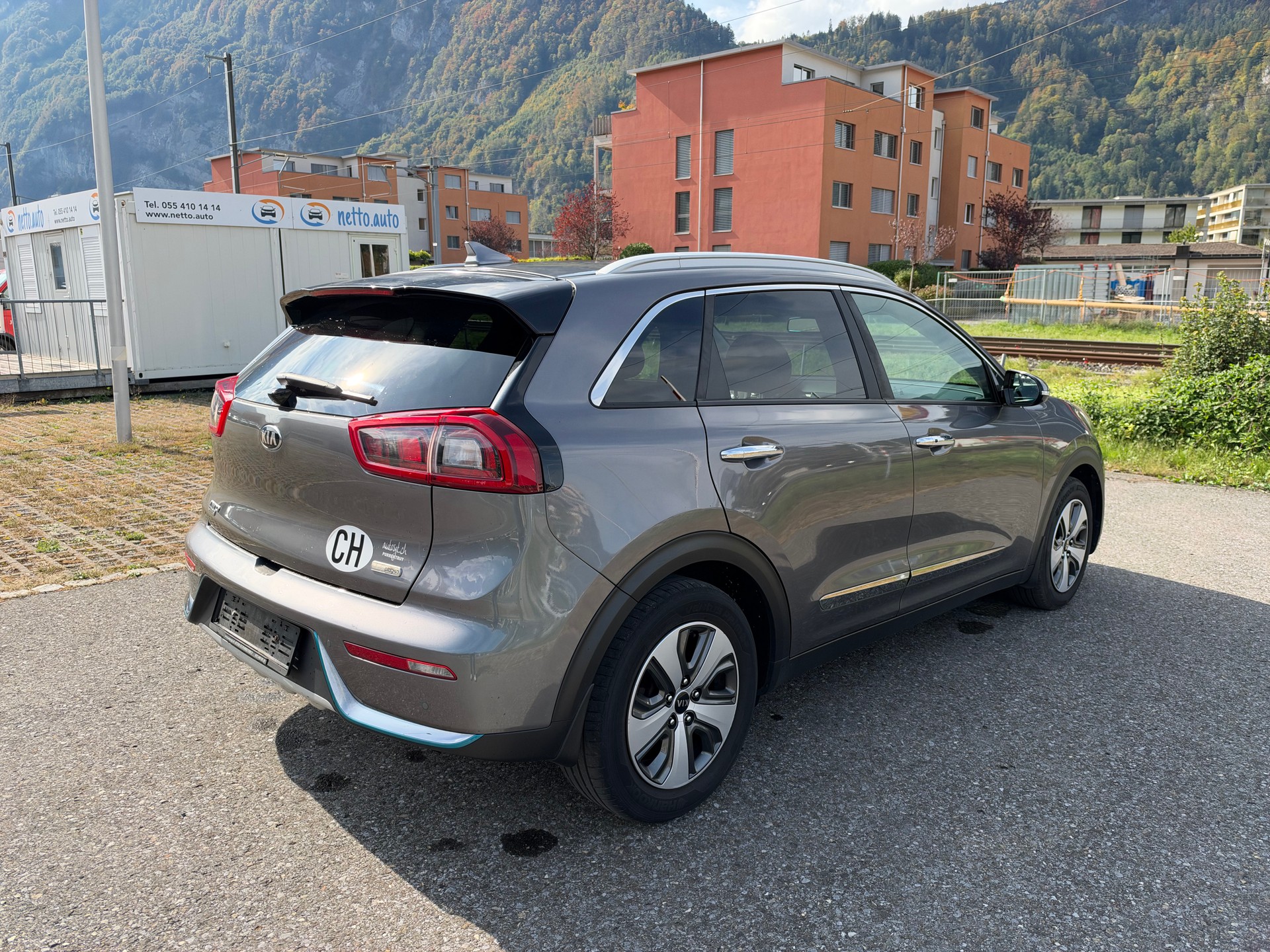 KIA Niro 1.6GDi Plug-in Hybrid DCT-image-3