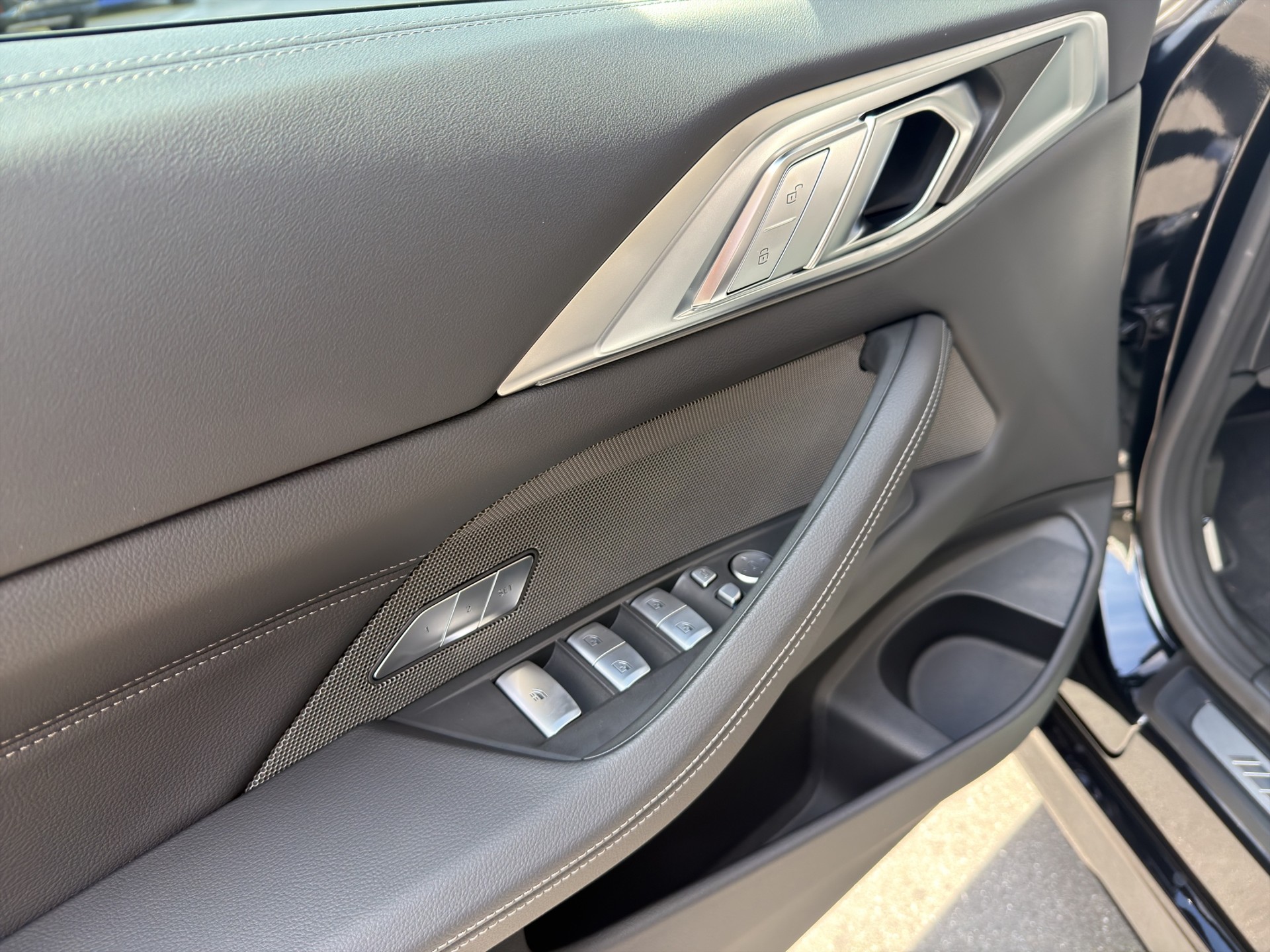 BMW M440i xDrive 48V Cabriolet M Sport Pro Steptronic-image-10