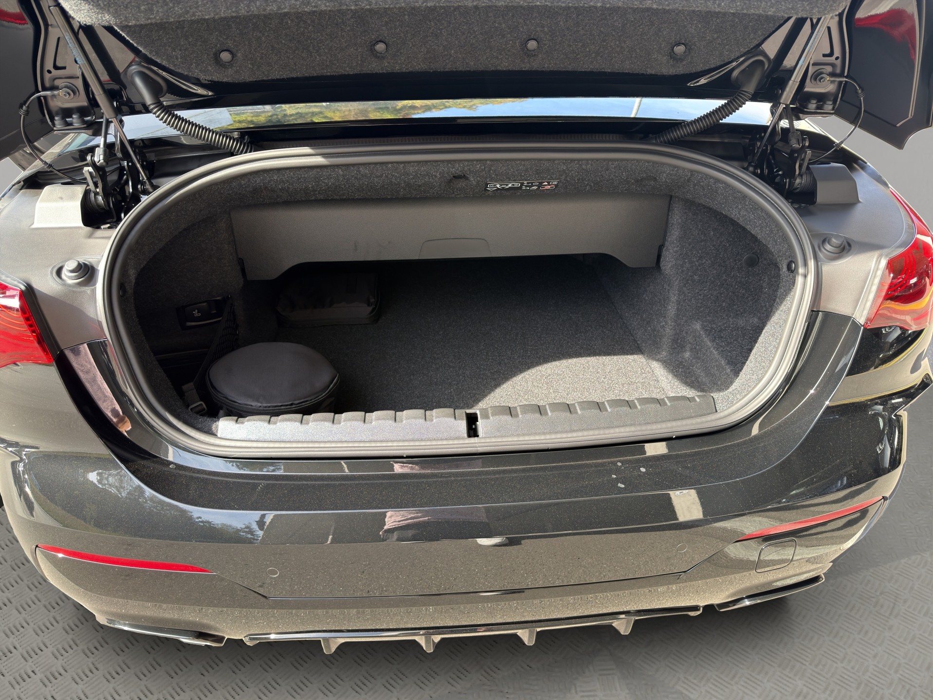 BMW M440i xDrive 48V Cabriolet M Sport Pro Steptronic-image-18