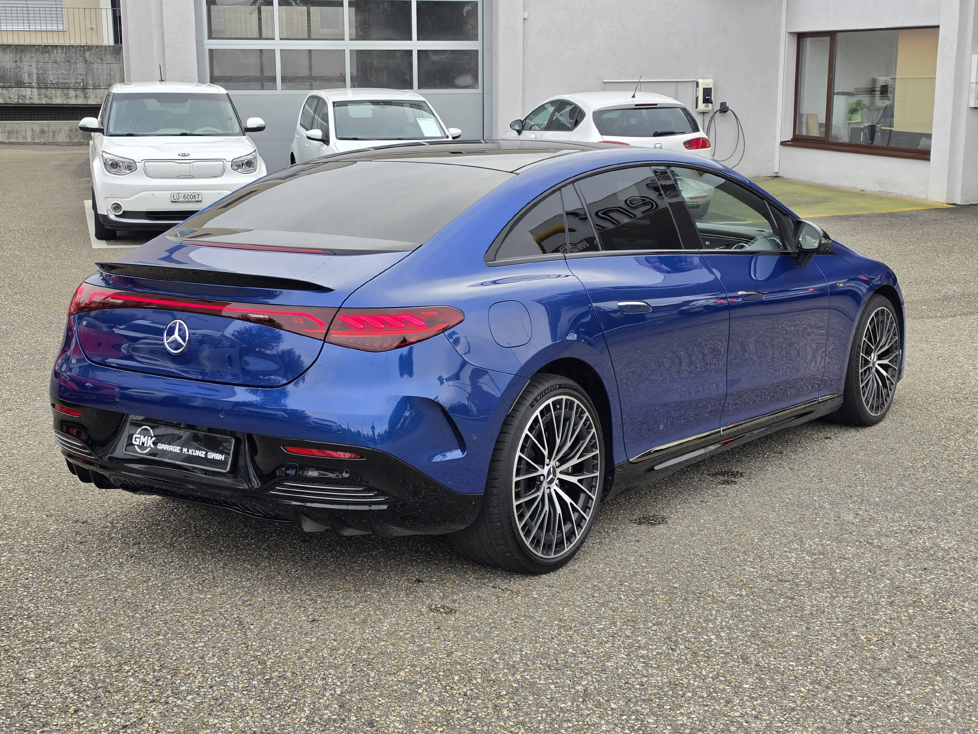 MERCEDES-BENZ EQE 43 AMG 4matic-image-4