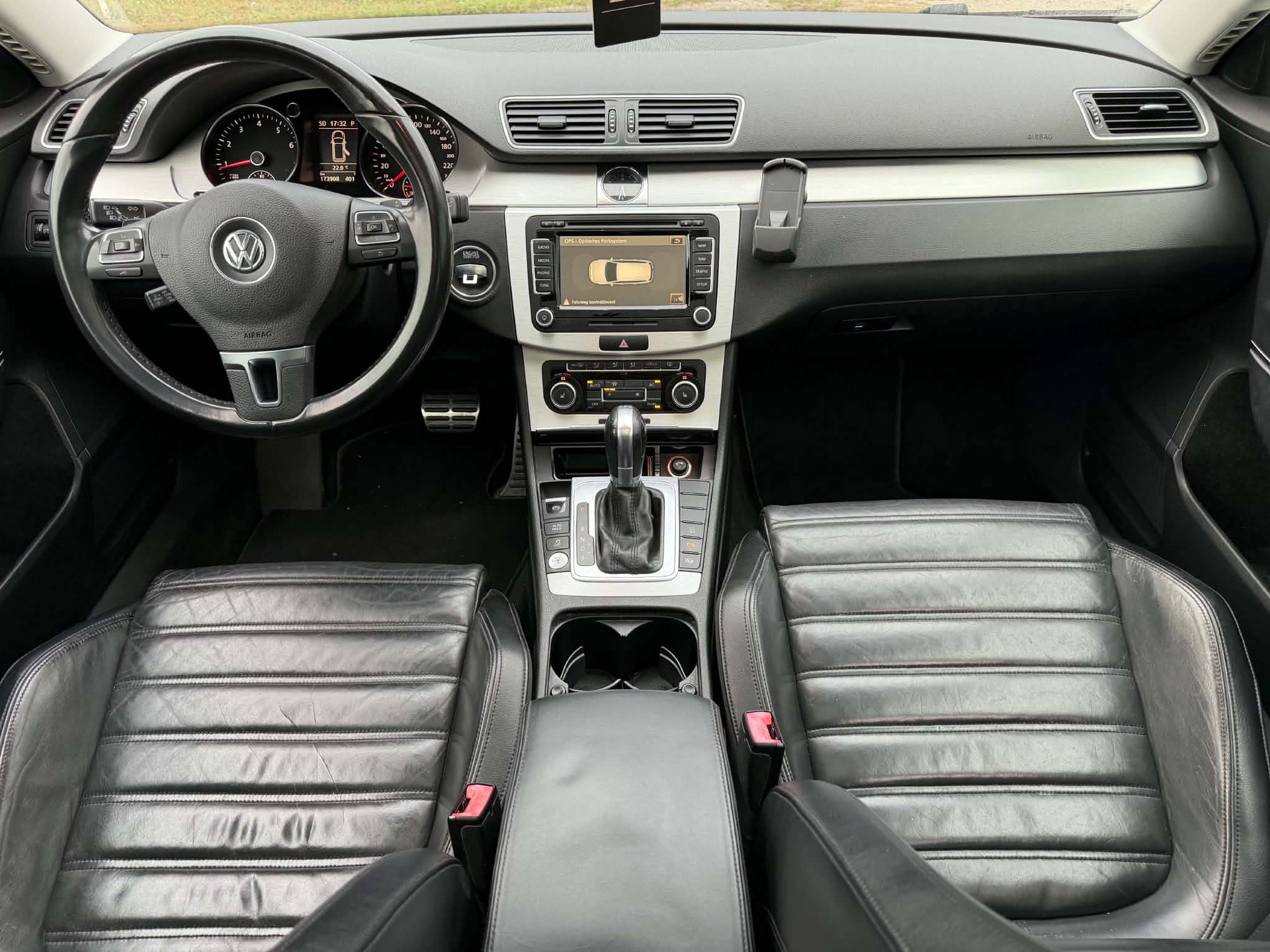 VW Passat Variant 1.8 TSI Highline DSG-image-3