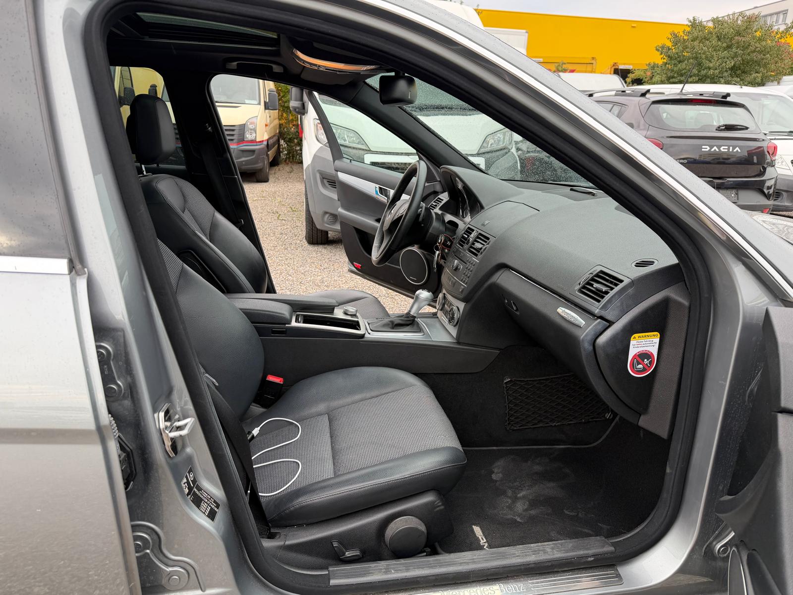 MERCEDES-BENZ C 220 CDI Avantgarde Automatic-image-10