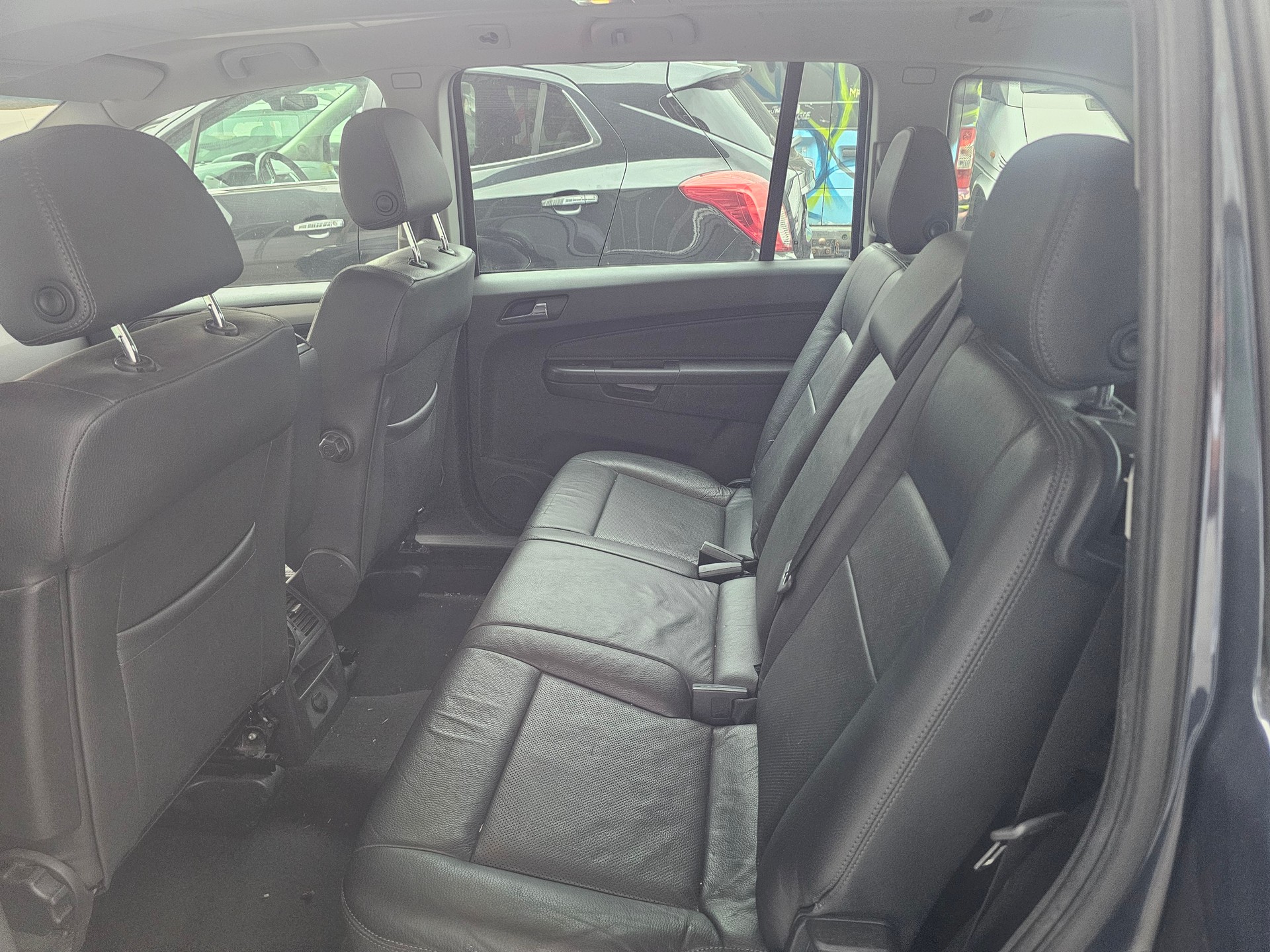 OPEL Zafira 2.2i 16V Cosmo Automatic-image-9