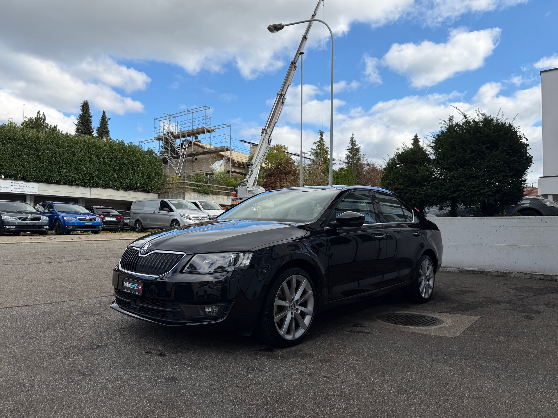 SKODA Octavia 1.8 TSI Elegance 4x4 DSG-image-2