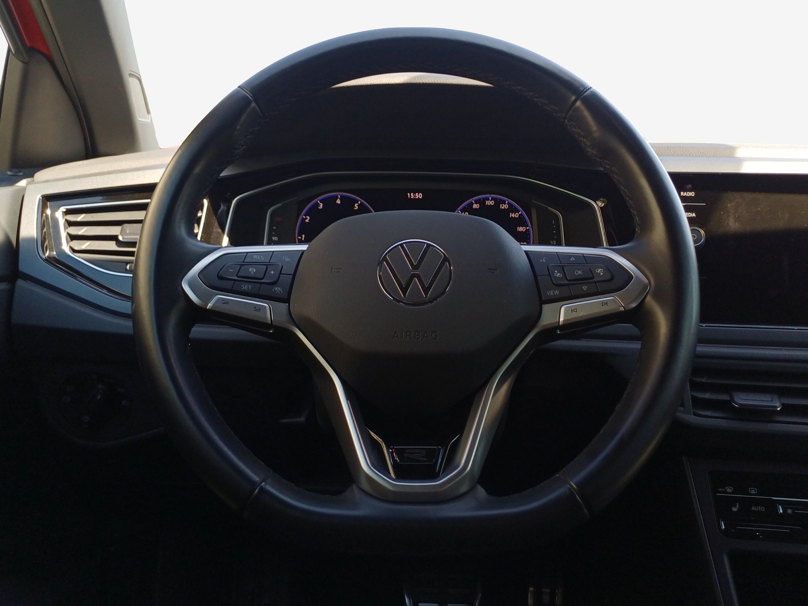VW Taigo 1.5 TSI R-Line DSG-image-9