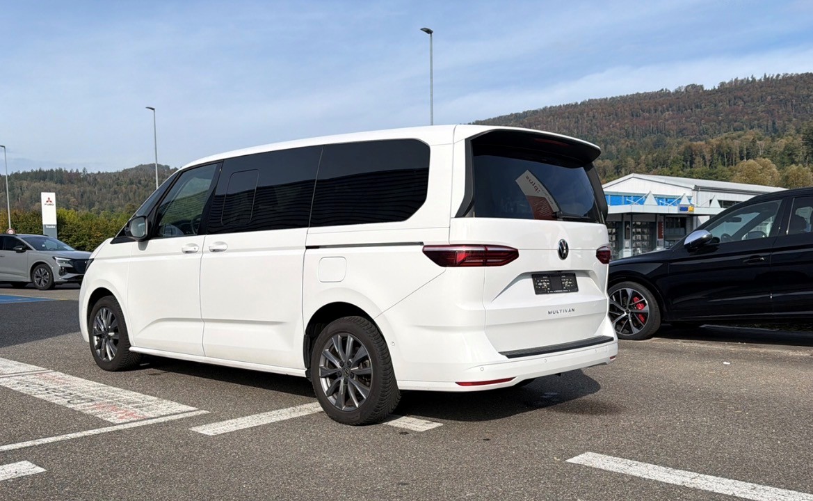 VW Multivan 2.0 TDI Life DSG Lang-image-2