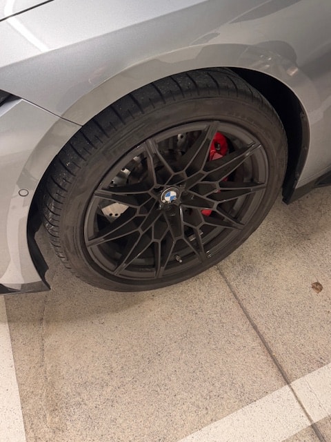 BMW M4 Competition xDrive-image-5