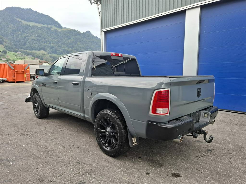 DODGE RAM 1500 Laramie-image-2