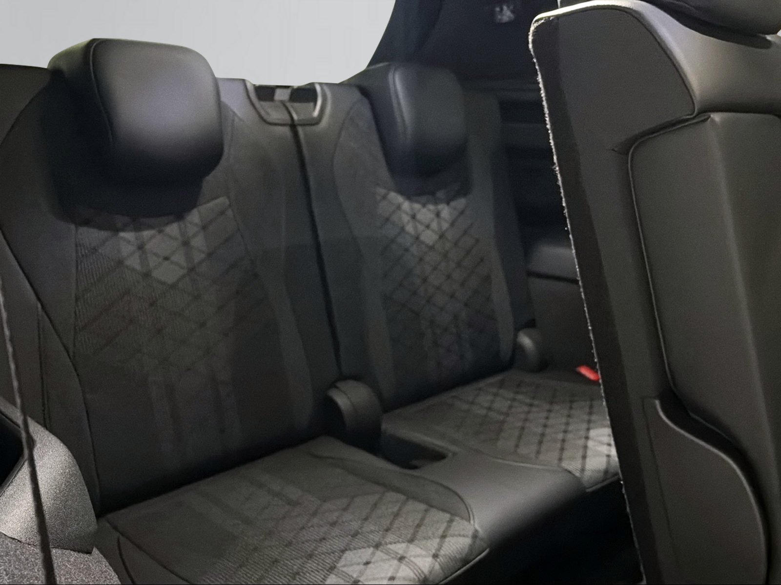 VW Tayron 2.0 TSI R-Line DSG 4Motion-image-8