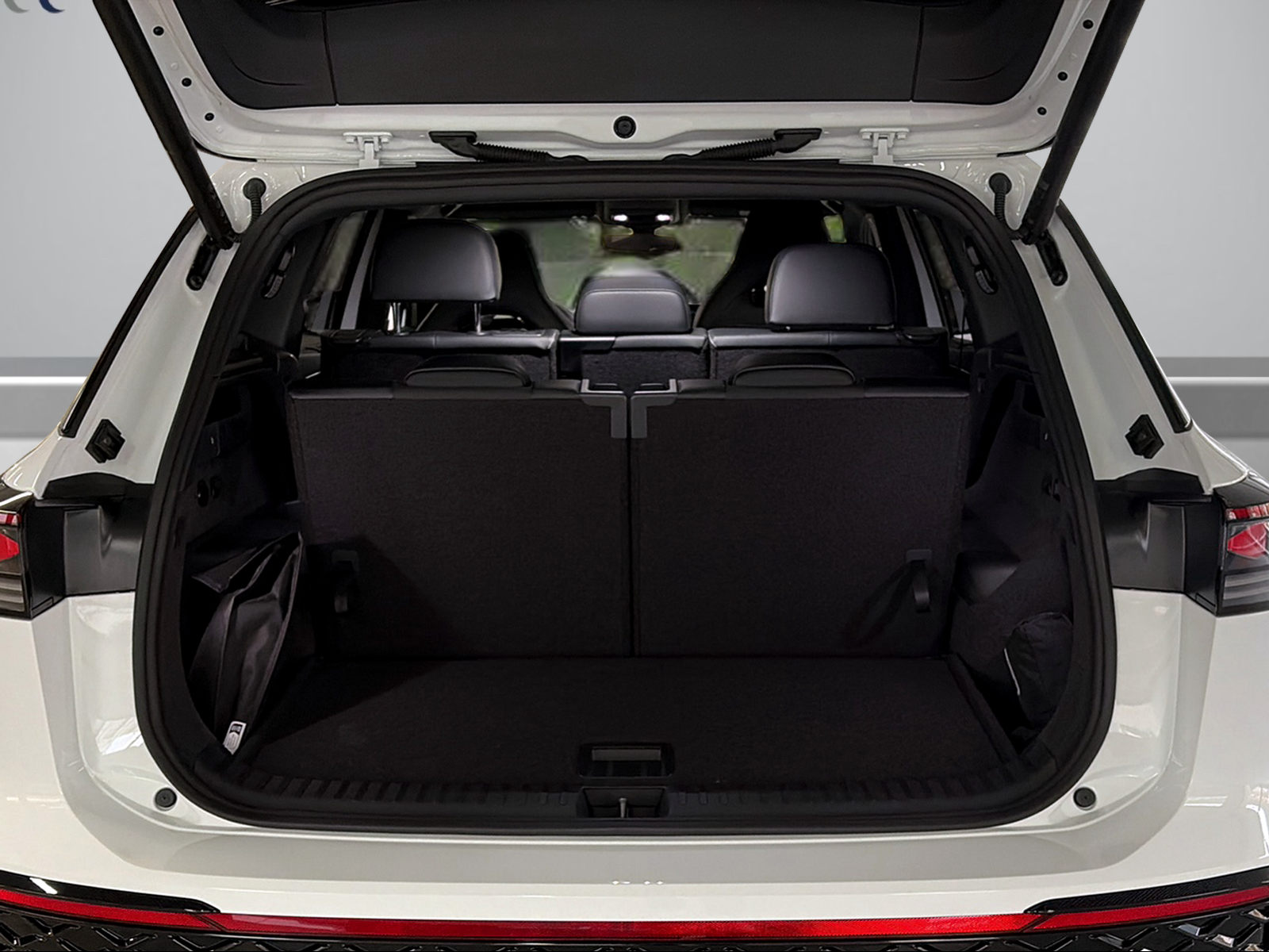VW Tayron 2.0 TSI R-Line DSG 4Motion-image-3