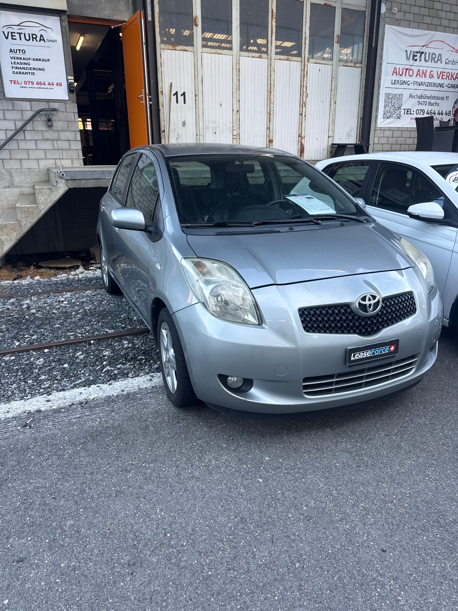 TOYOTA Yaris 1.3 Linea Sol -AUTOMAT-image-0