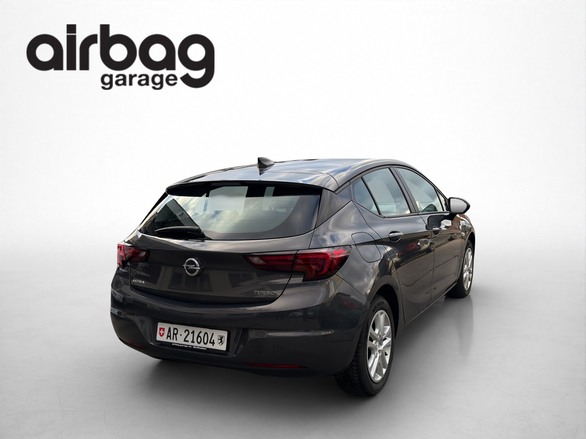 OPEL Astra 1.4i Turbo Enjoy Automatic-image-2