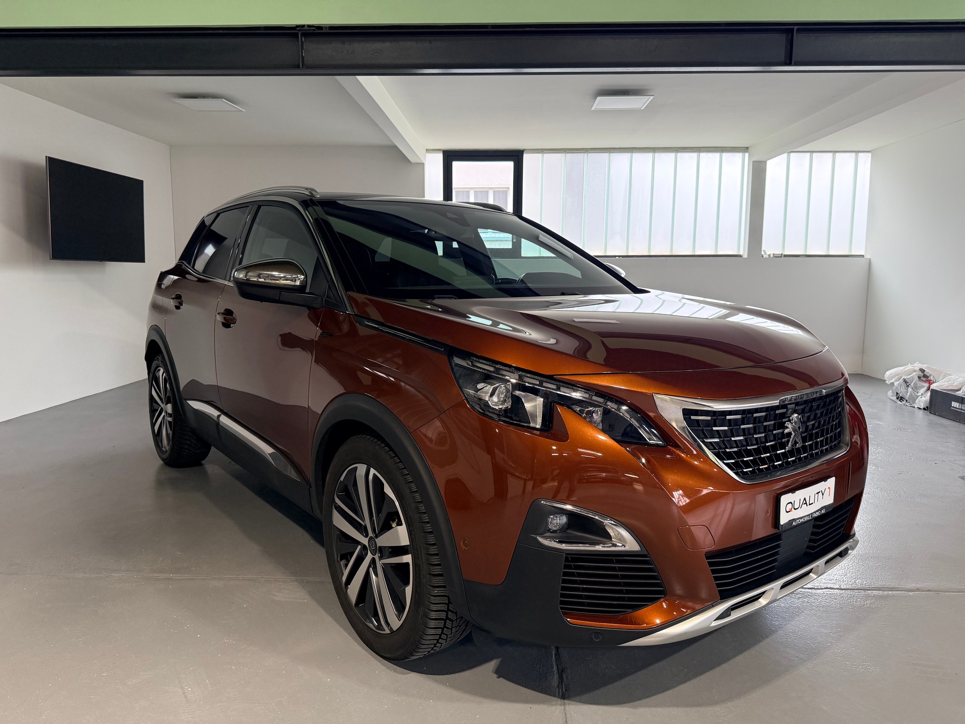 PEUGEOT 3008 2.0 BlueHDi GT EAT-image-1