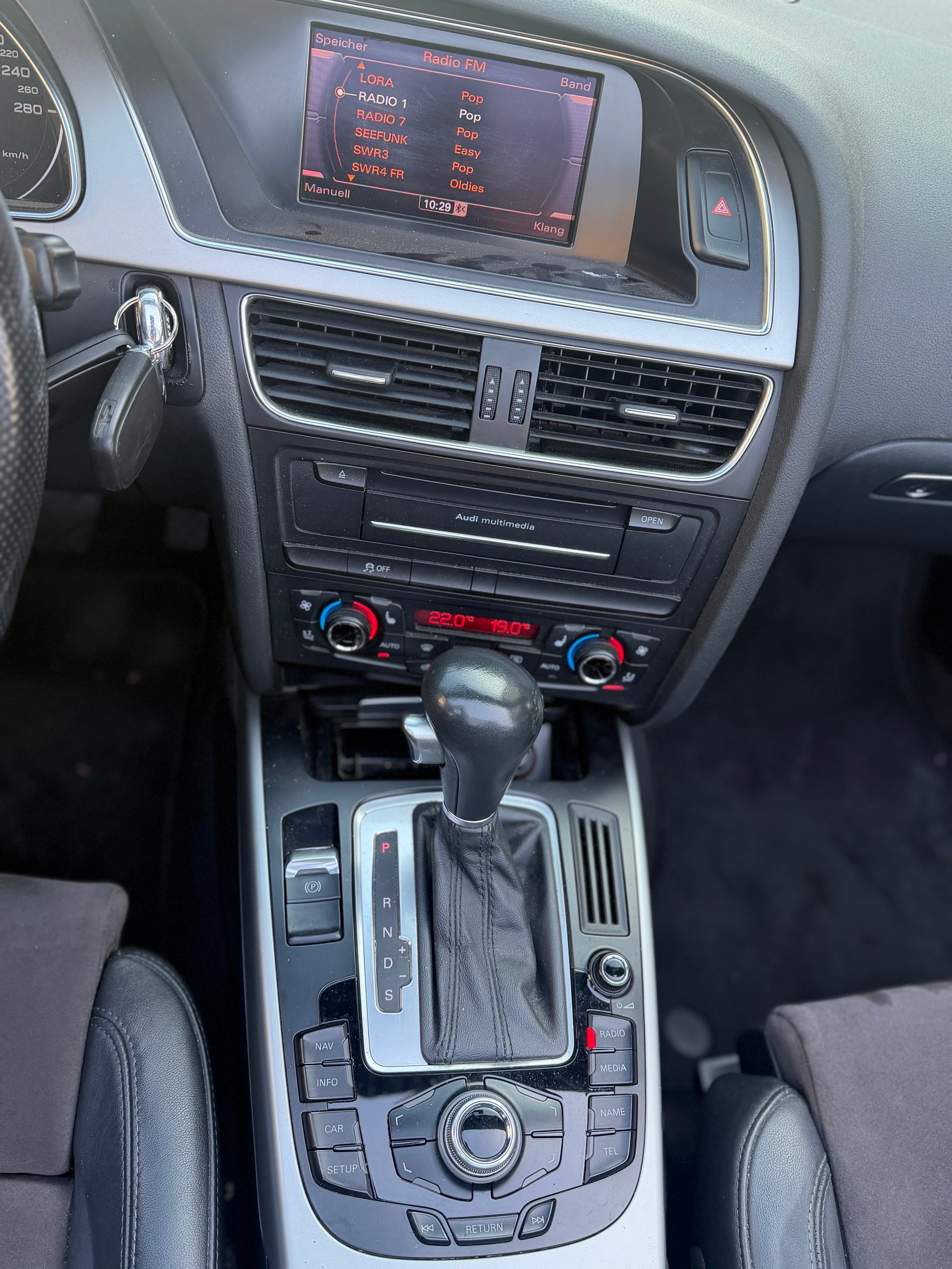 AUDI A5 Cabriolet 2.0 TFSI multitronic-image-9