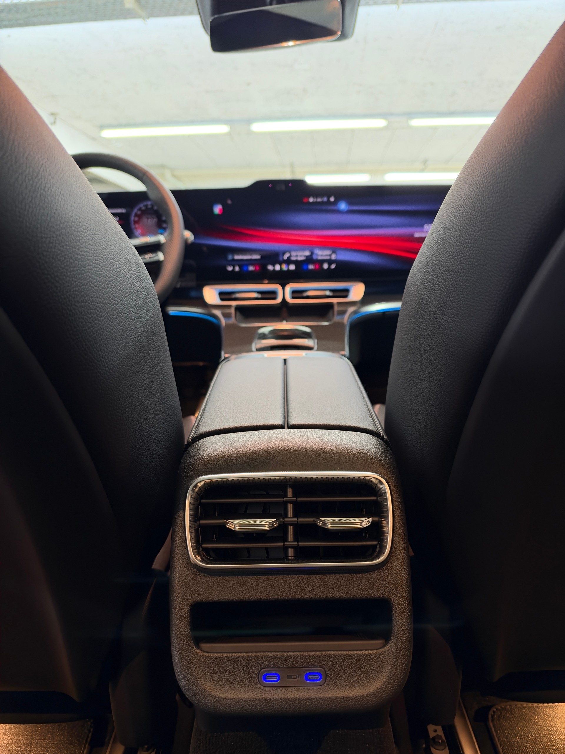 MERCEDES-BENZ C 400 4Matic-image-11