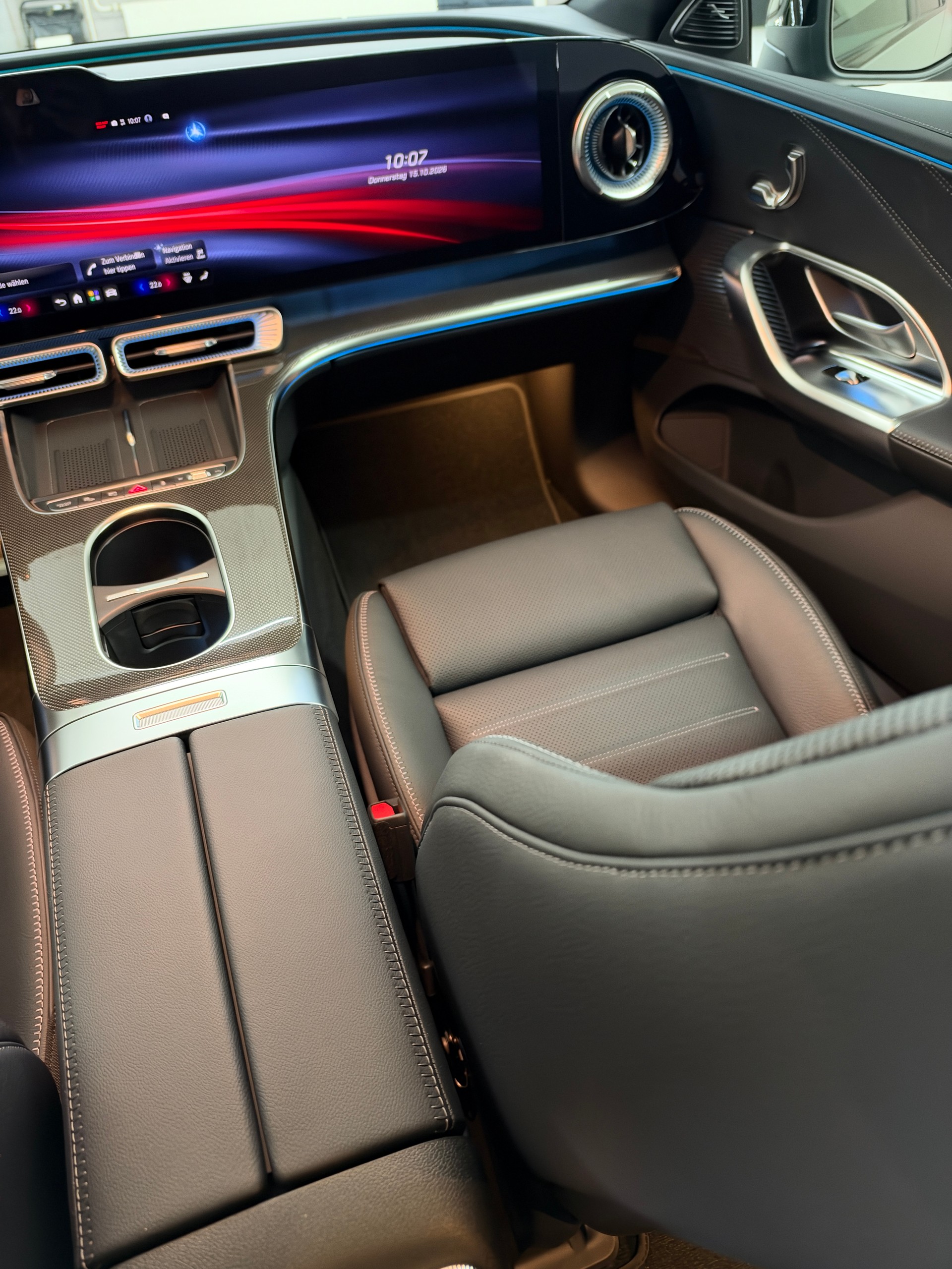 MERCEDES-BENZ C 400 4Matic-image-14