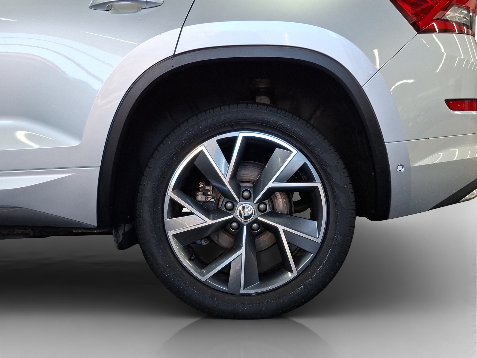 SKODA Kodiaq 2.0 TSI 4x4 SportLine-image-13