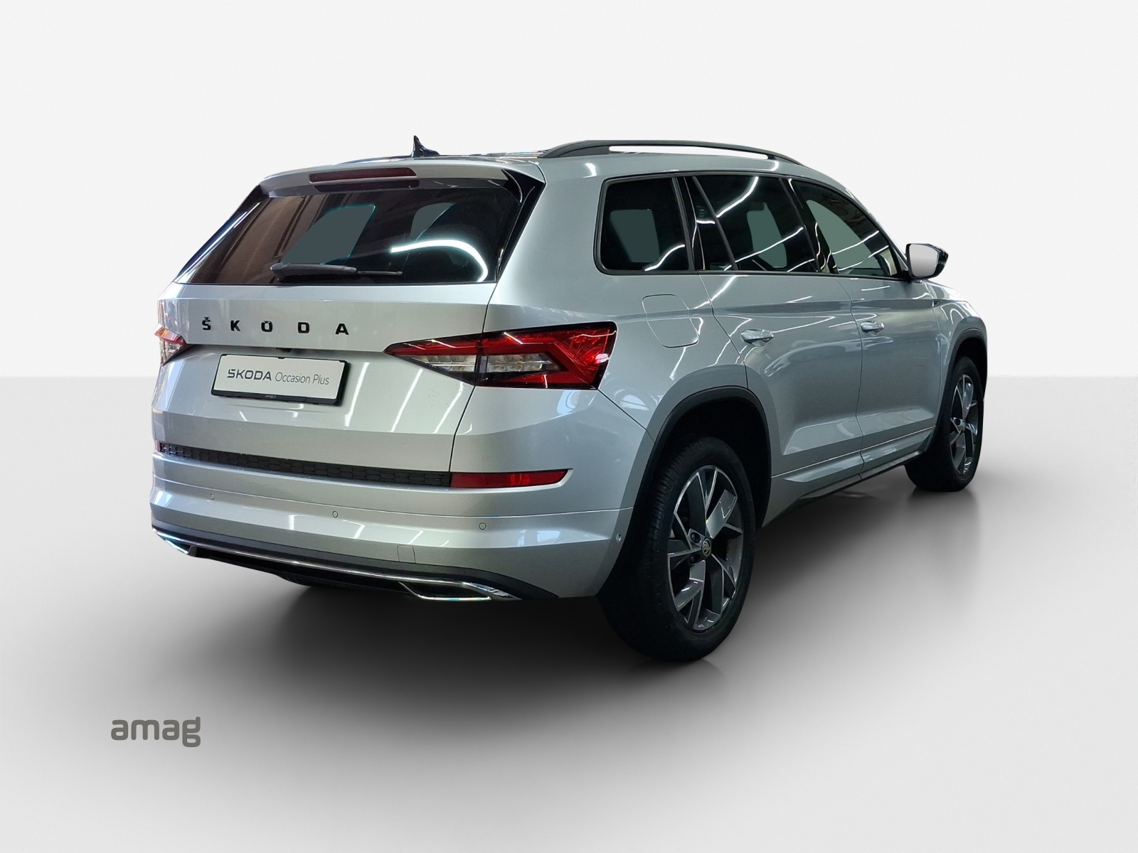 SKODA Kodiaq 2.0 TSI 4x4 SportLine-image-4