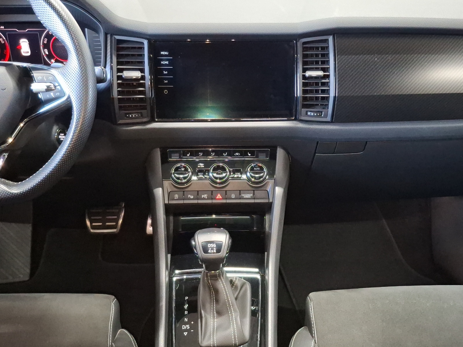 SKODA Kodiaq 2.0 TSI 4x4 SportLine-image-9