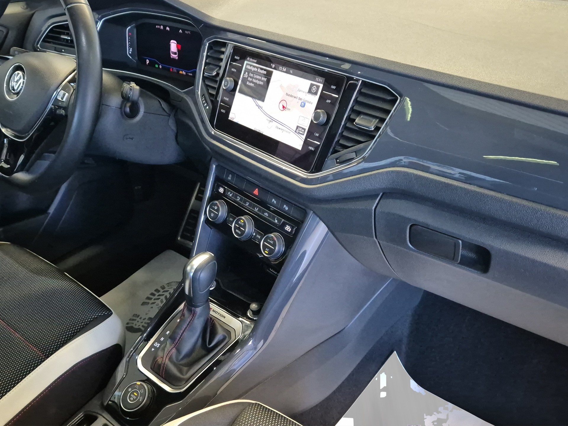 VW T-Roc 2.0 TSI Sport DSG 4Motion-image-23