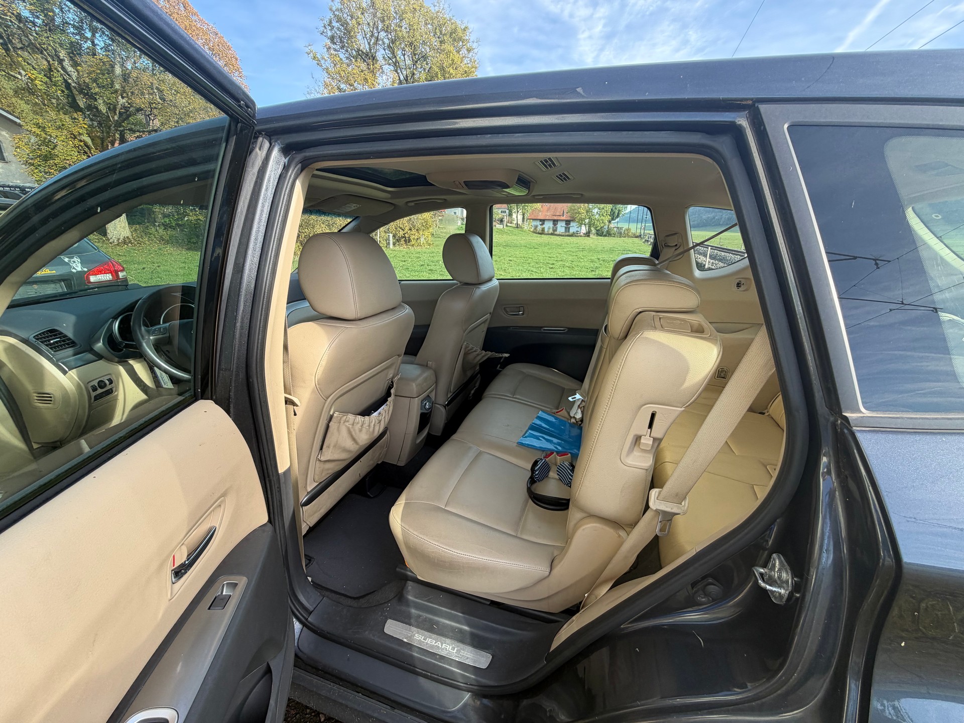 SUBARU Tribeca 3.0 AWD Executive-image-8