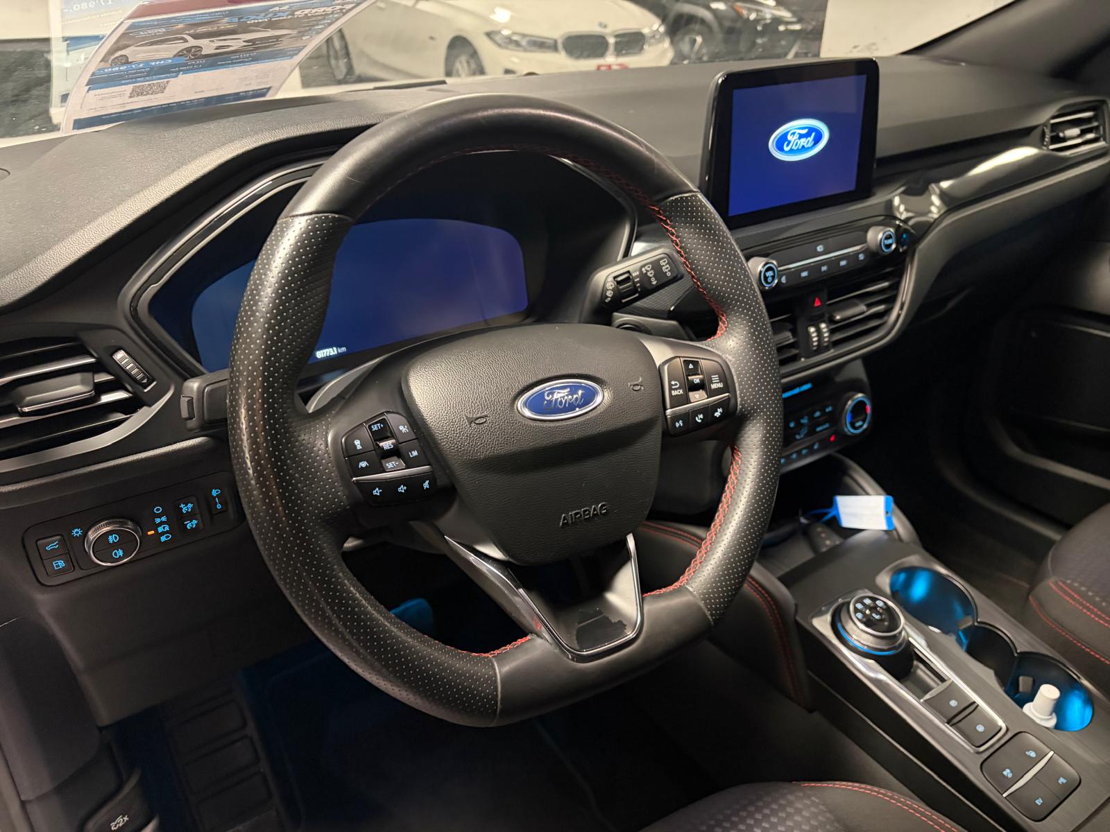 FORD Kuga 2.5 PHEV ST-Line 2WD-image-12
