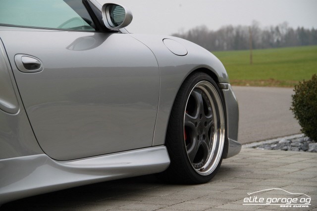 PORSCHE 911 Turbo-image-2