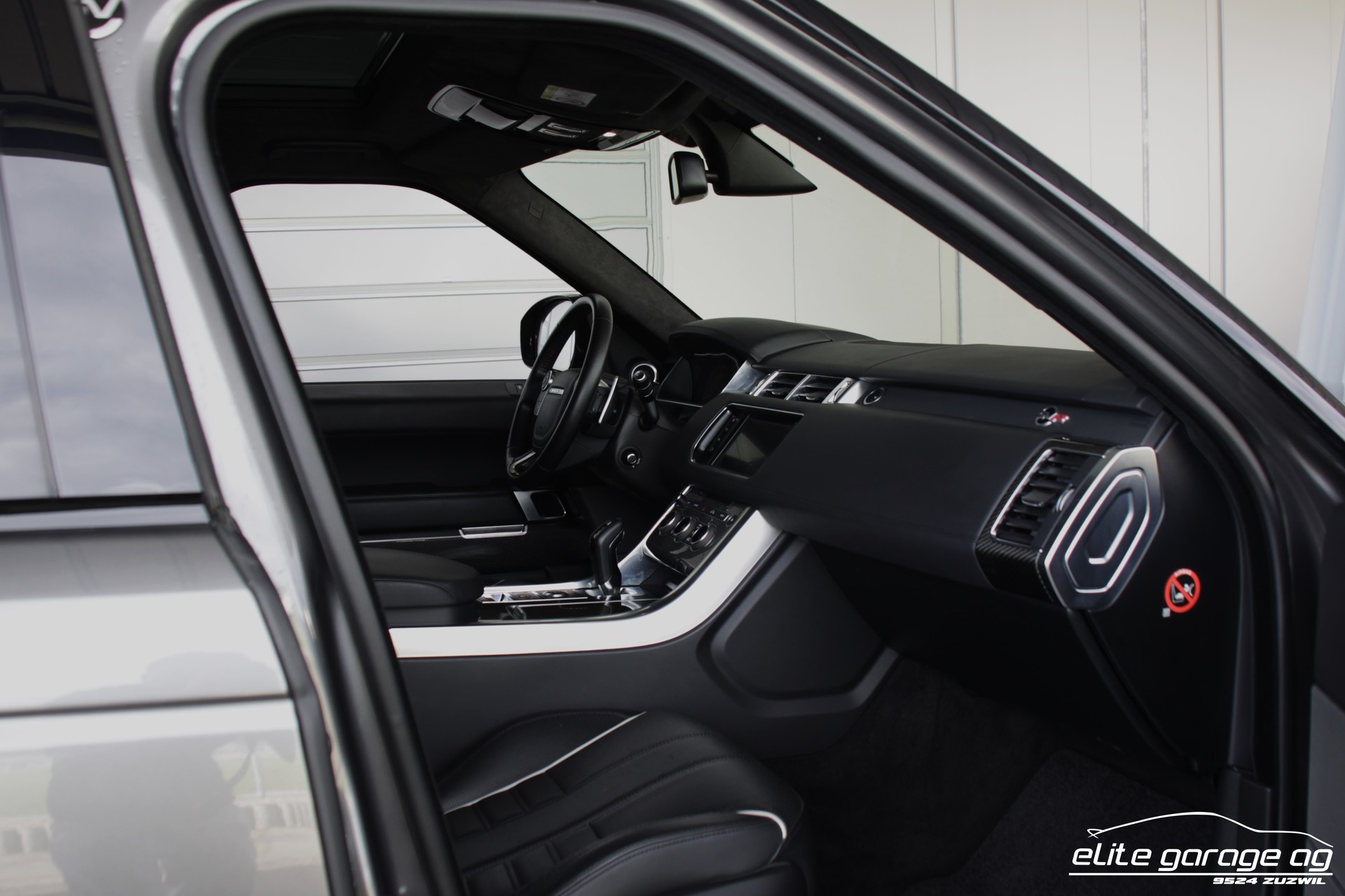 LAND ROVER Range Rover Sport 5.0 V8 SVR-image-14