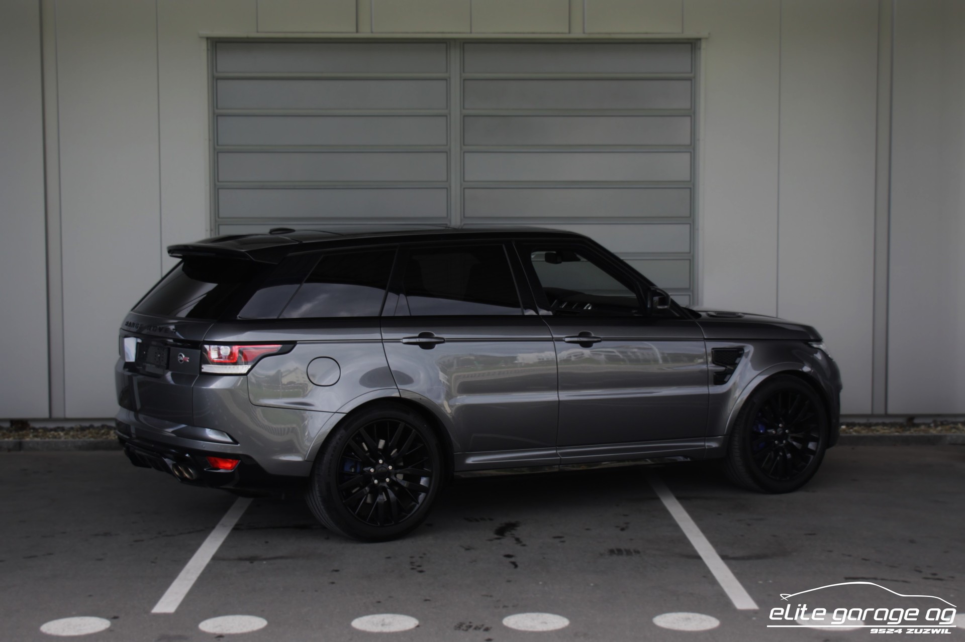 LAND ROVER Range Rover Sport 5.0 V8 SVR-image-4