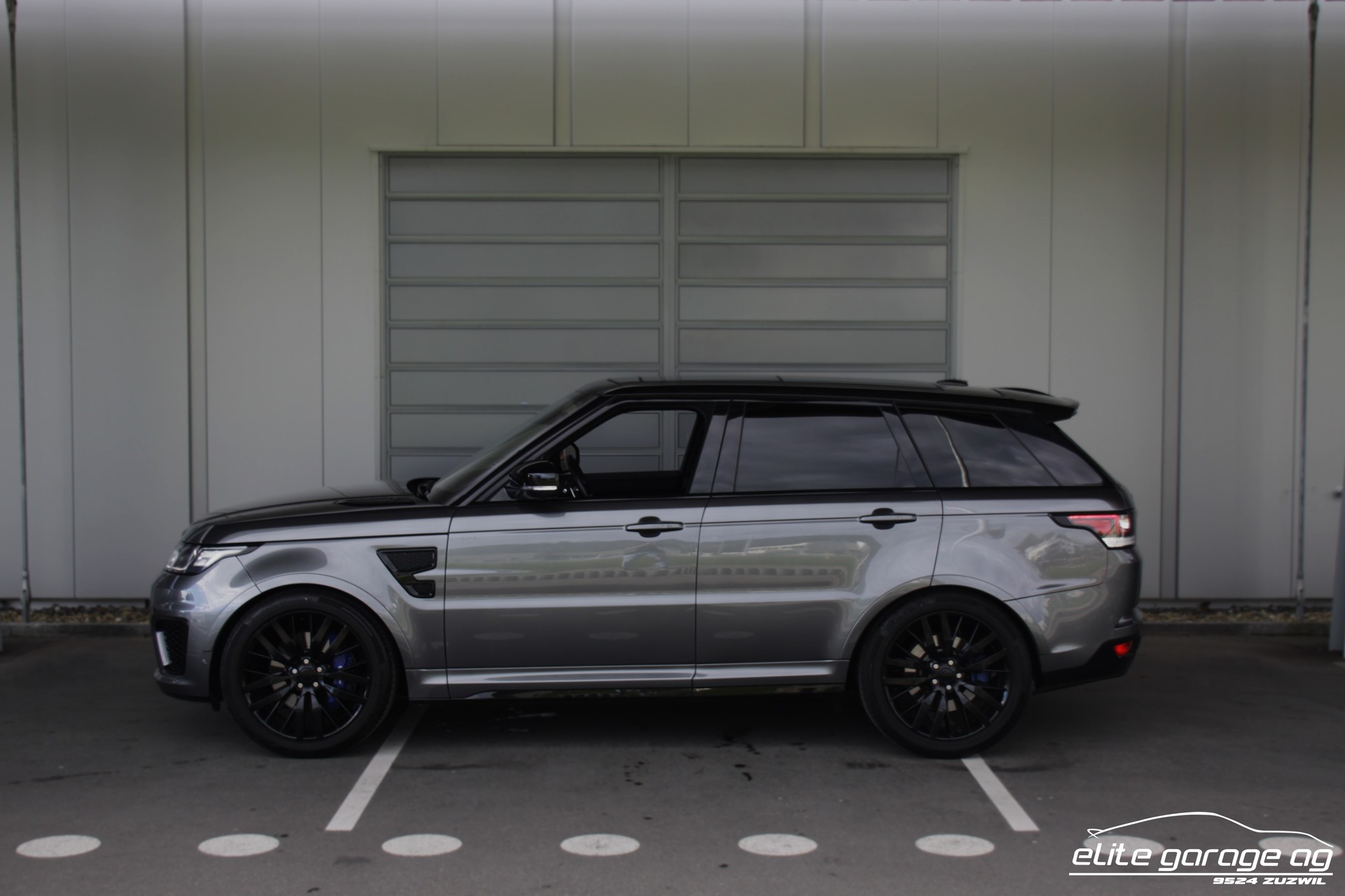 LAND ROVER Range Rover Sport 5.0 V8 SVR-image-1