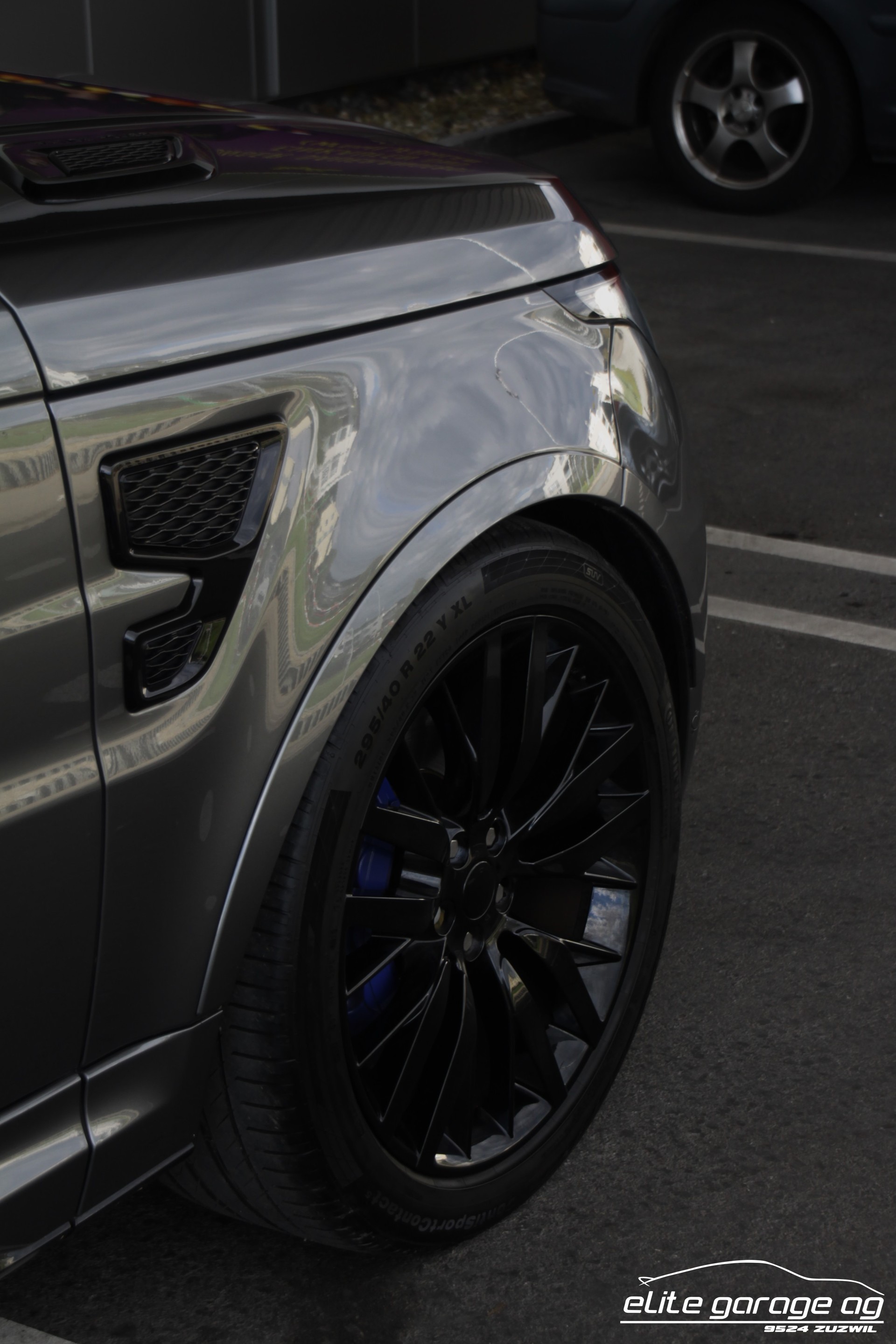 LAND ROVER Range Rover Sport 5.0 V8 SVR-image-10