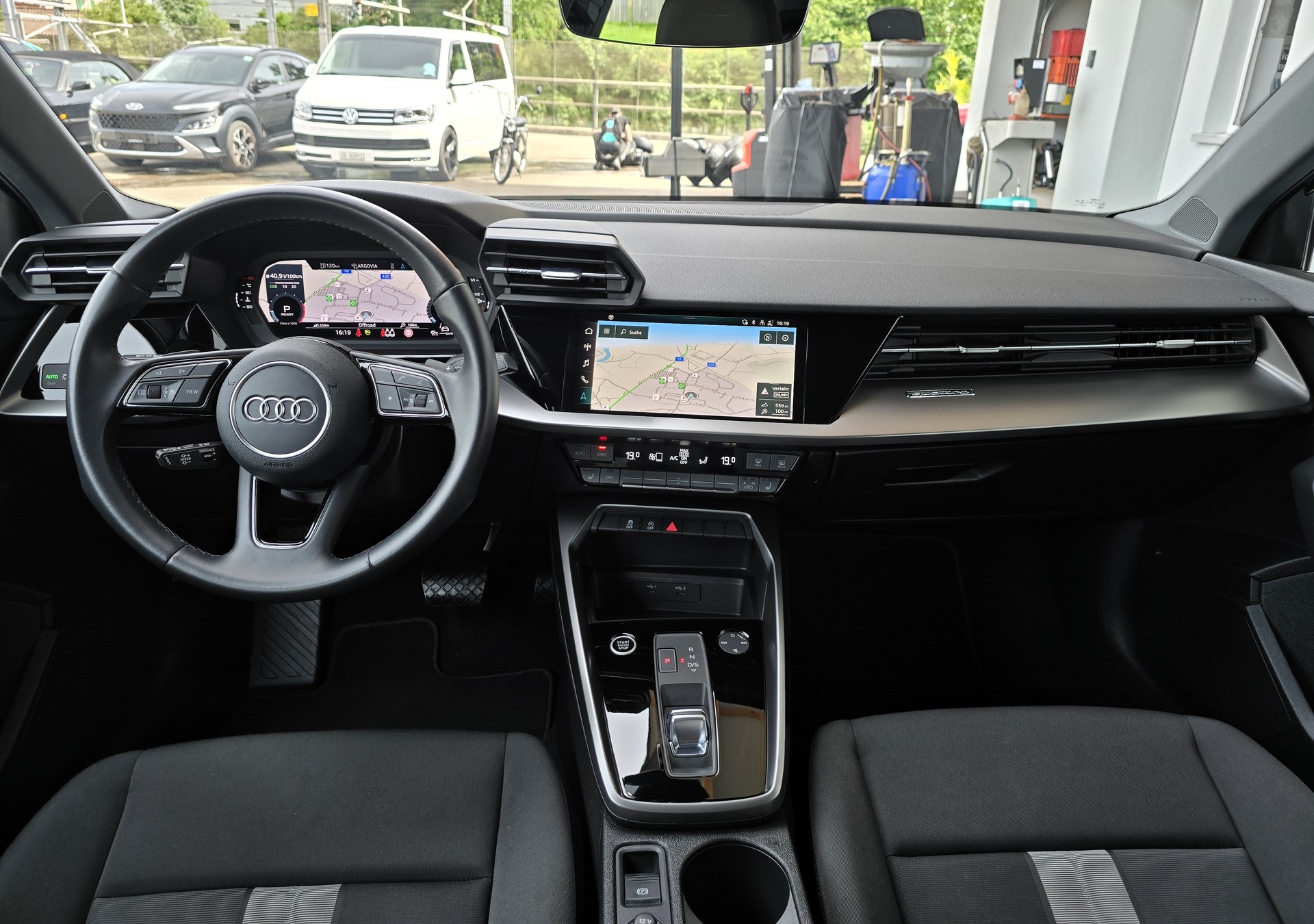 AUDI A3 Sportback 40 TFSI advanced quattro-image-7