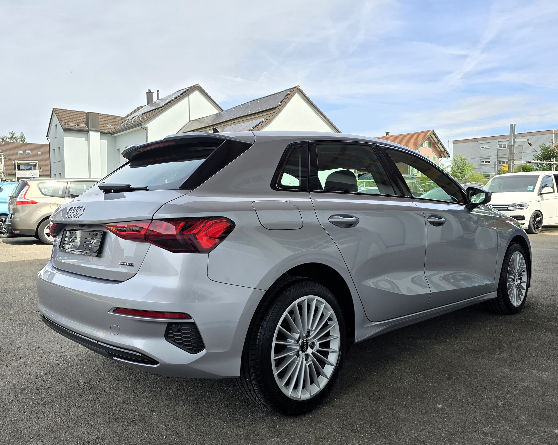 AUDI A3 Sportback 40 TFSI advanced quattro-image-9