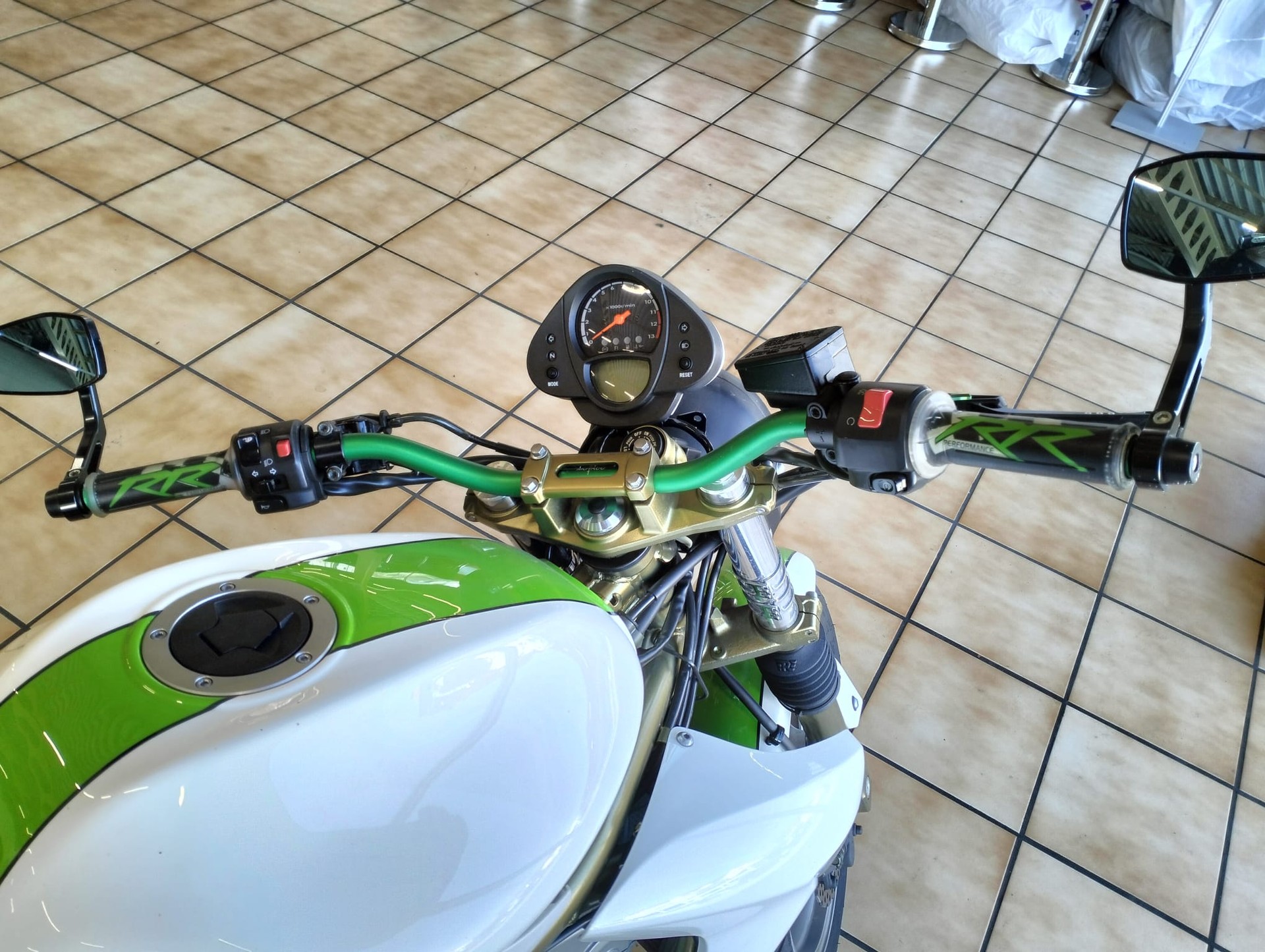 KAWASAKI ER-6 n ABS-image-5