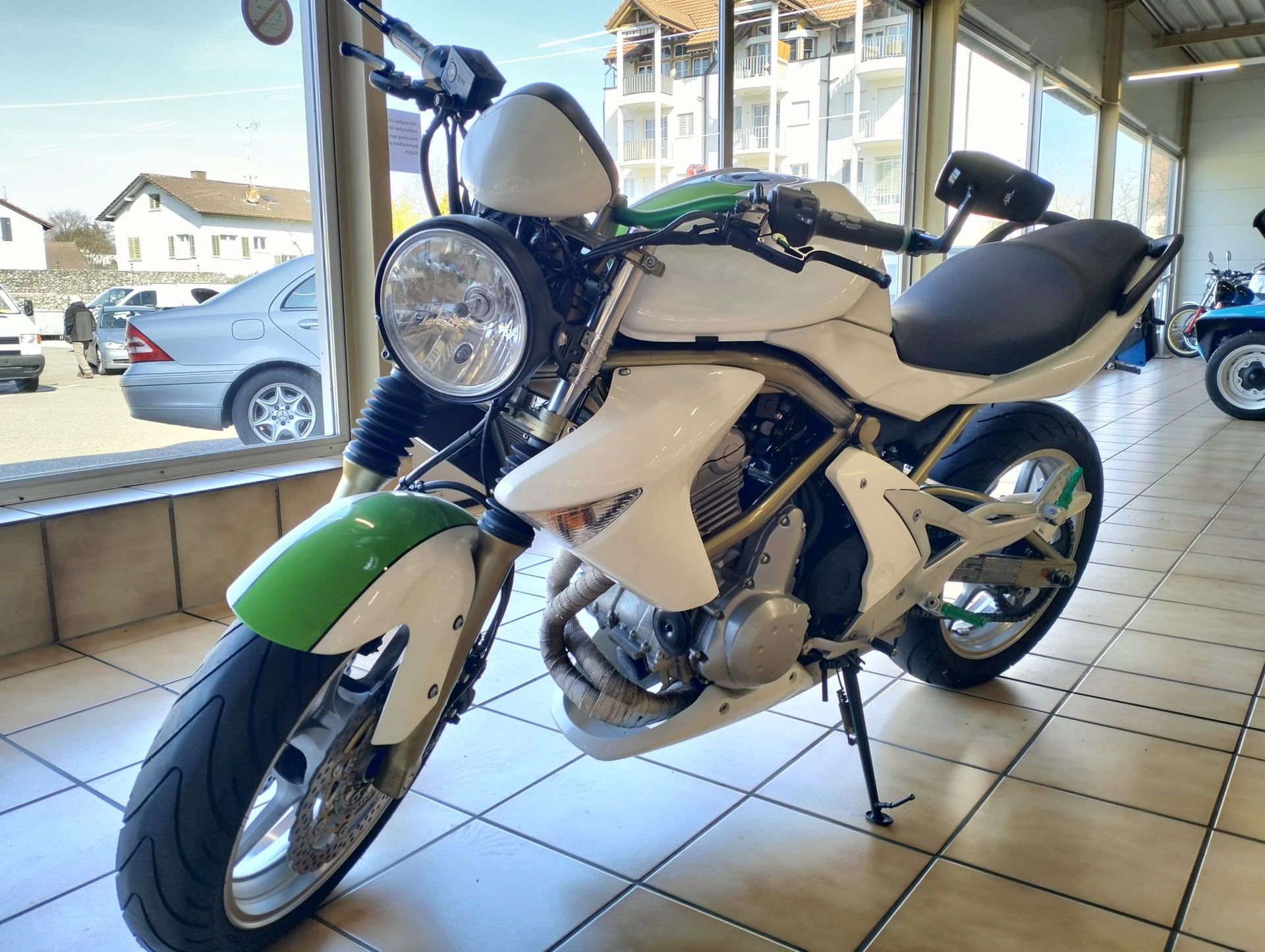 KAWASAKI ER-6 n ABS