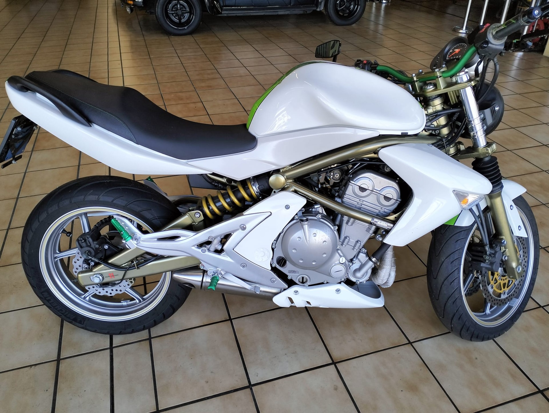 KAWASAKI ER-6 n ABS-image-3