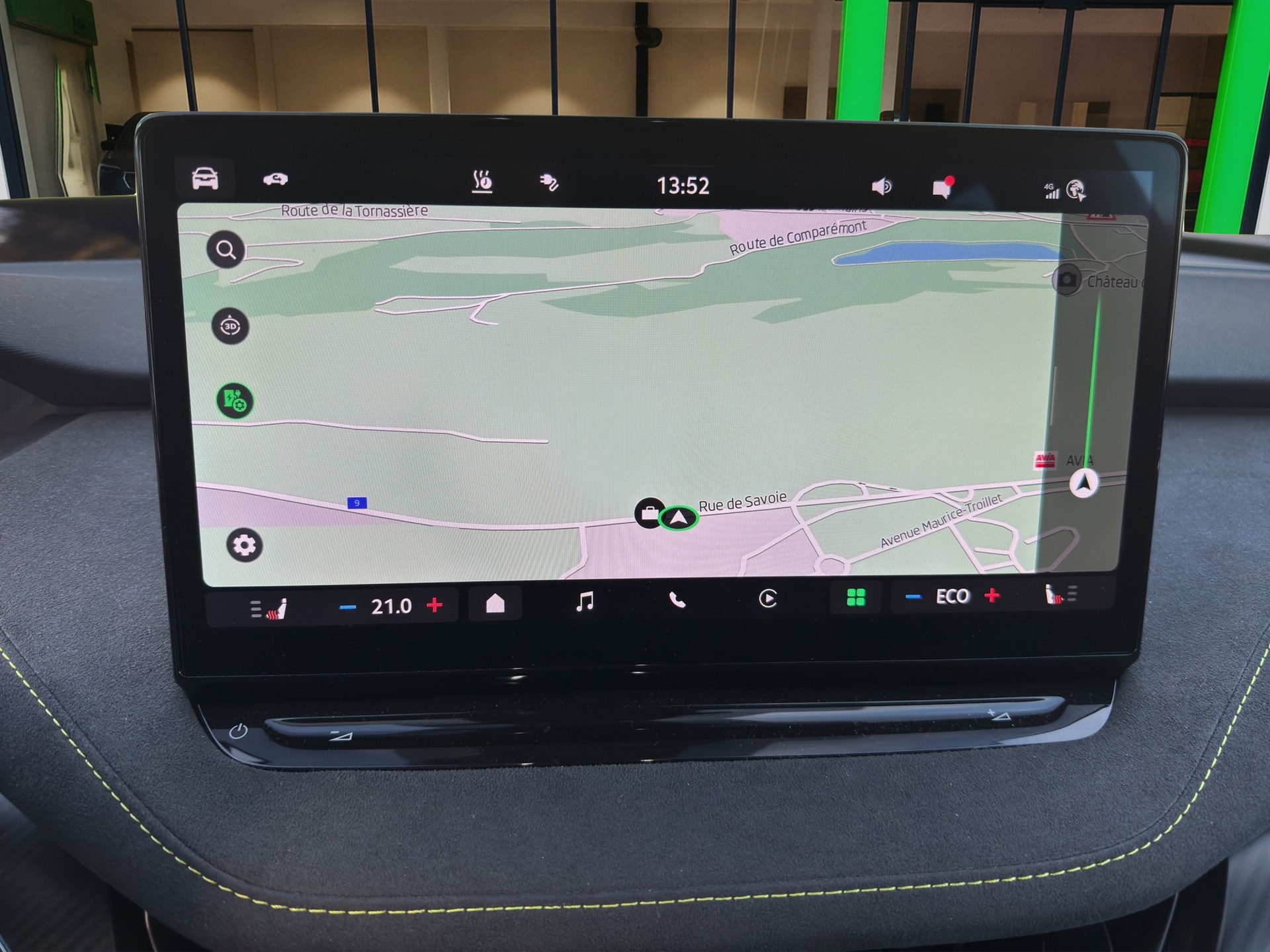 SKODA Enyaq RS 4x4-image-15