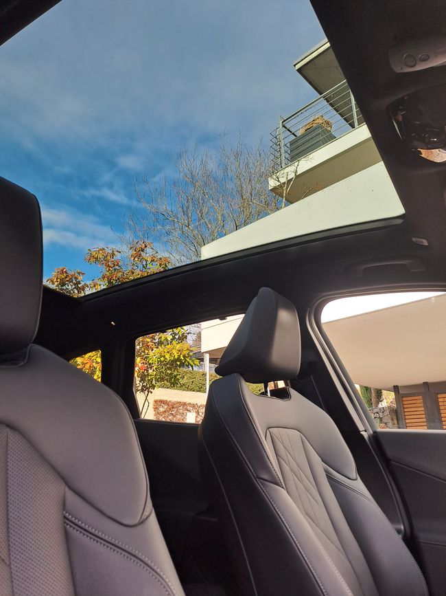 BMW X3 xDrive 20i M Sport Pro Individual-image-9