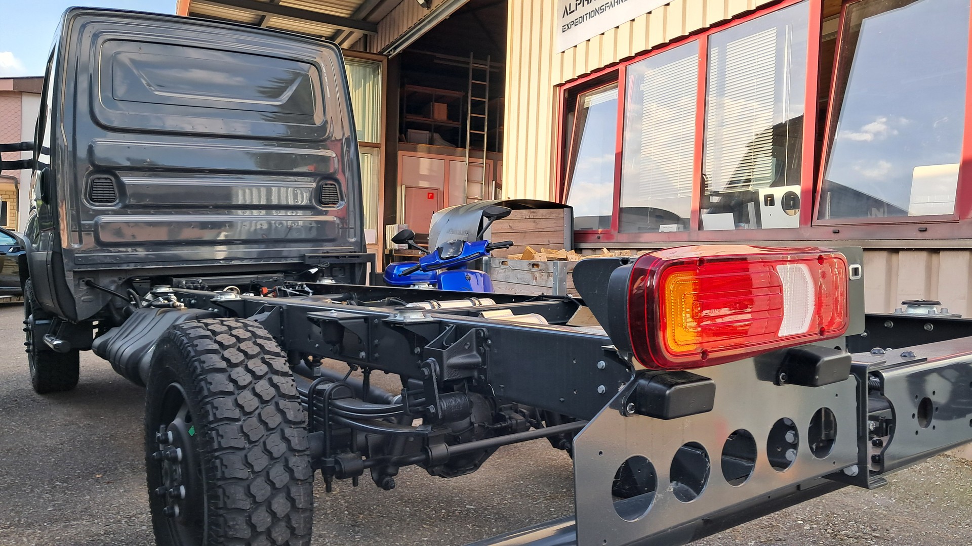 IVECO Daily 4x4 Fahrgestell / Chassis-showroom-element-1