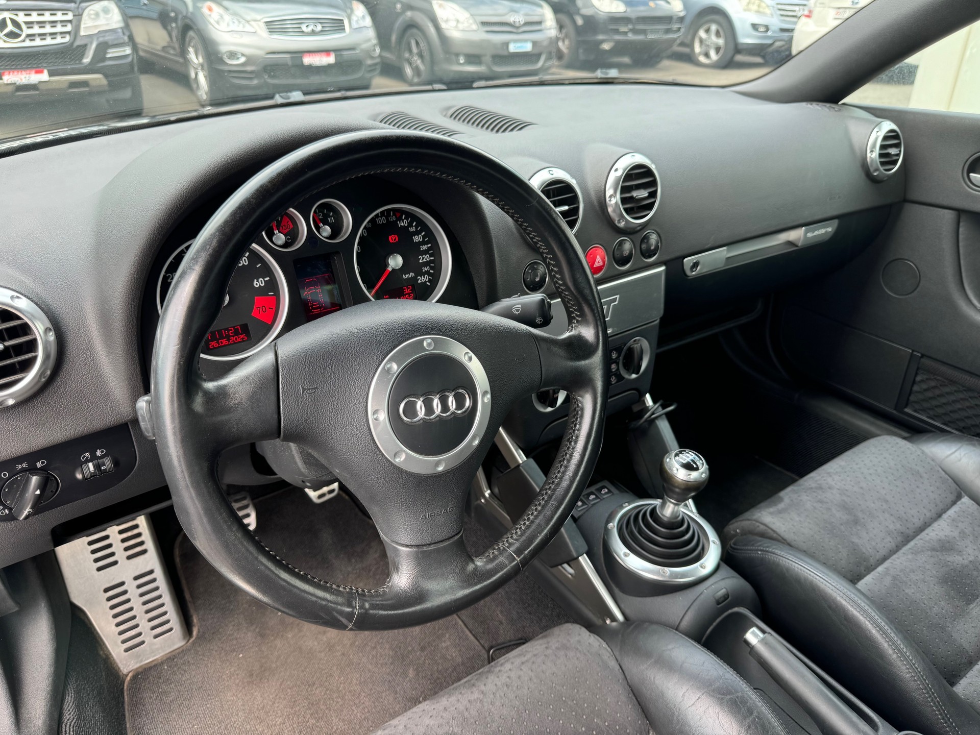 AUDI TT Roadster 1.8 T quattro-image-8